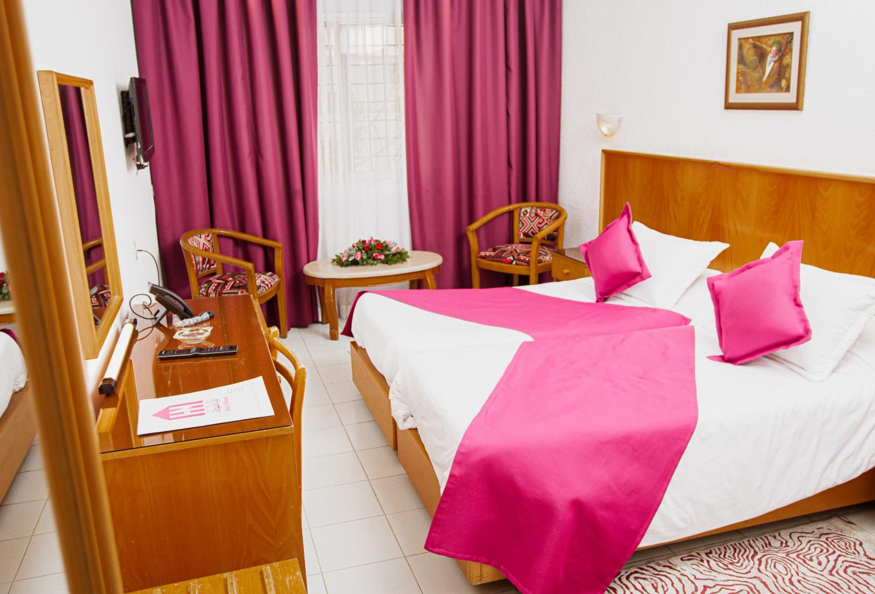 Standard Double Room - Photo 1