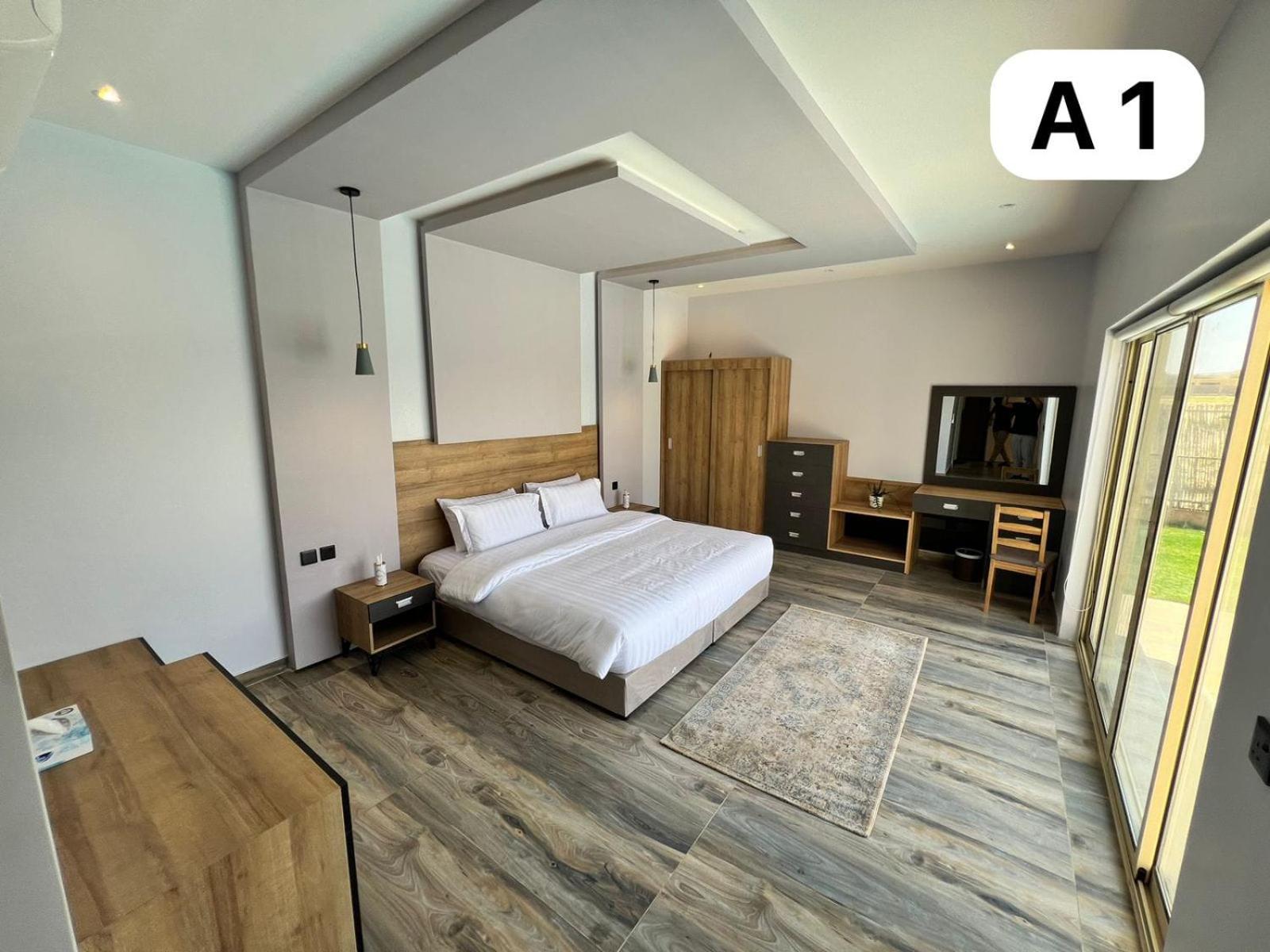 Three-Bedroom Chalet photo 1