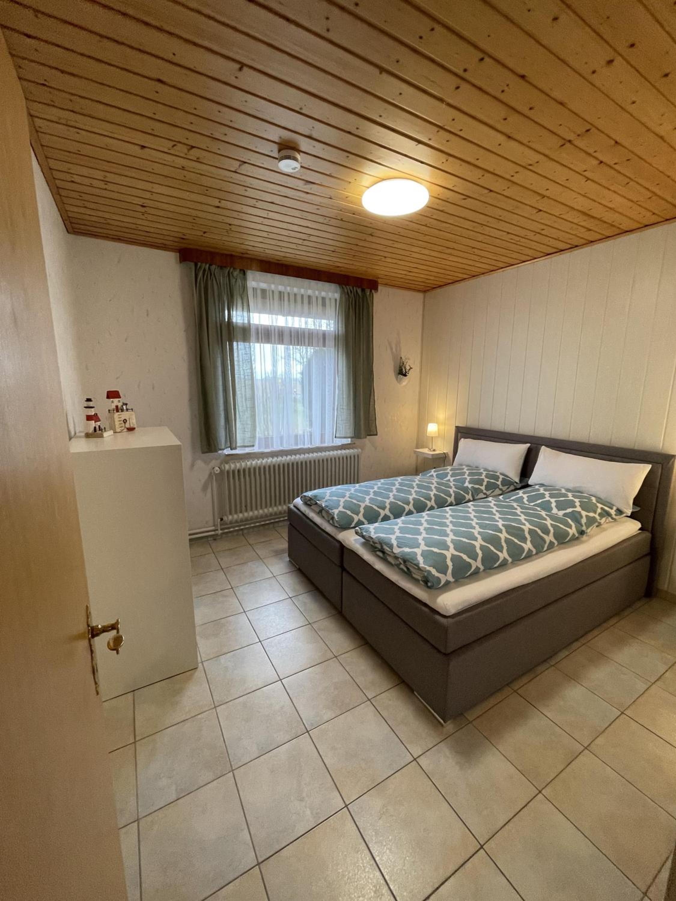 Two-Bedroom Apartment With Shower  photo 1