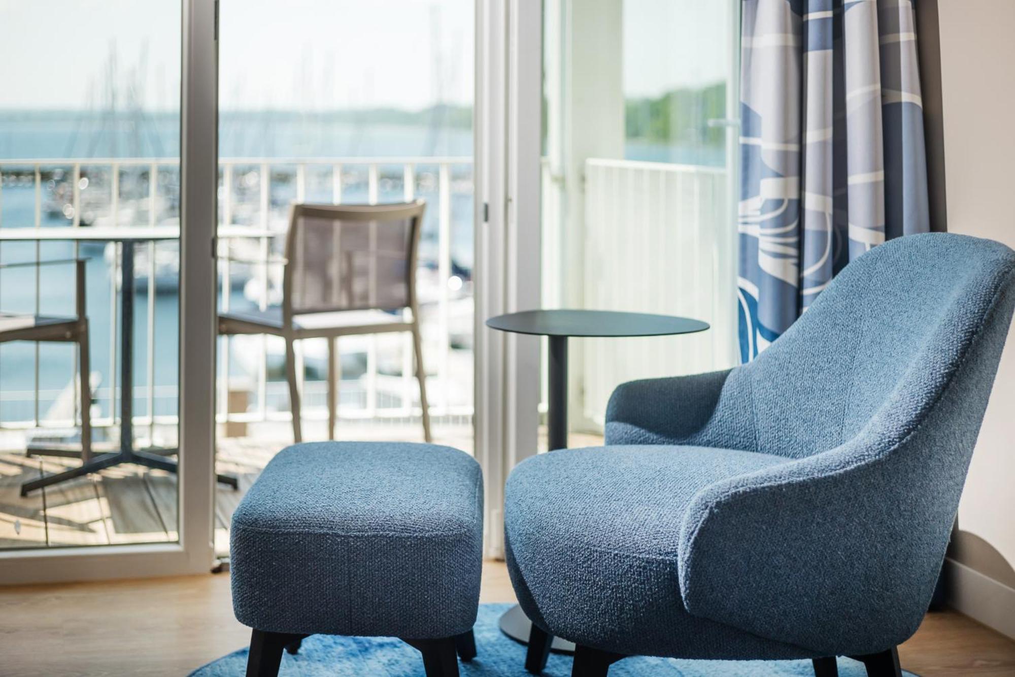 King Room with Sea View thumbnail 6