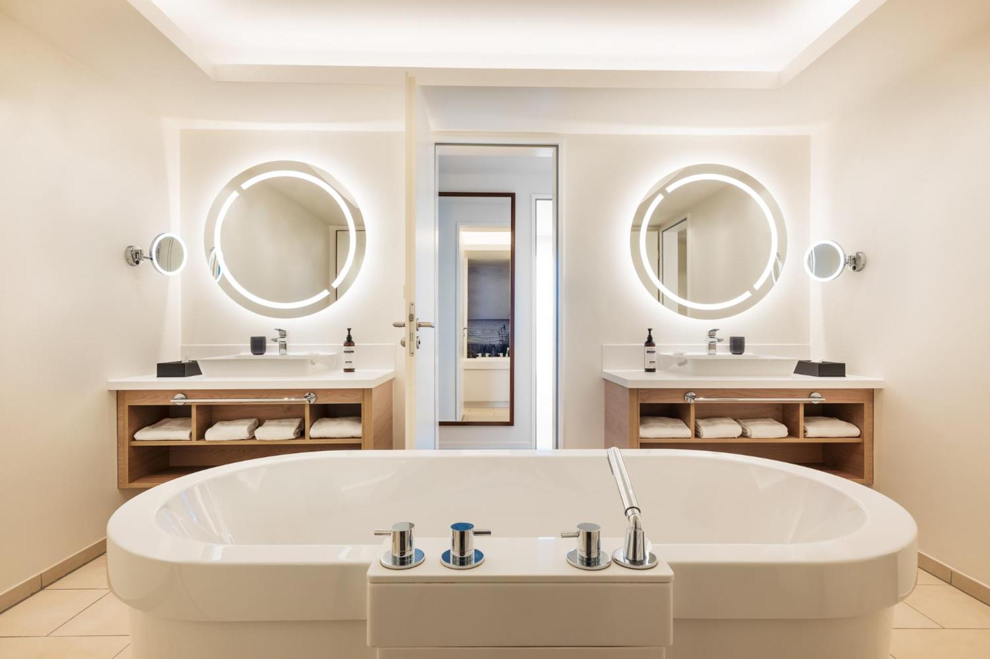 Executive Suite with Sea View