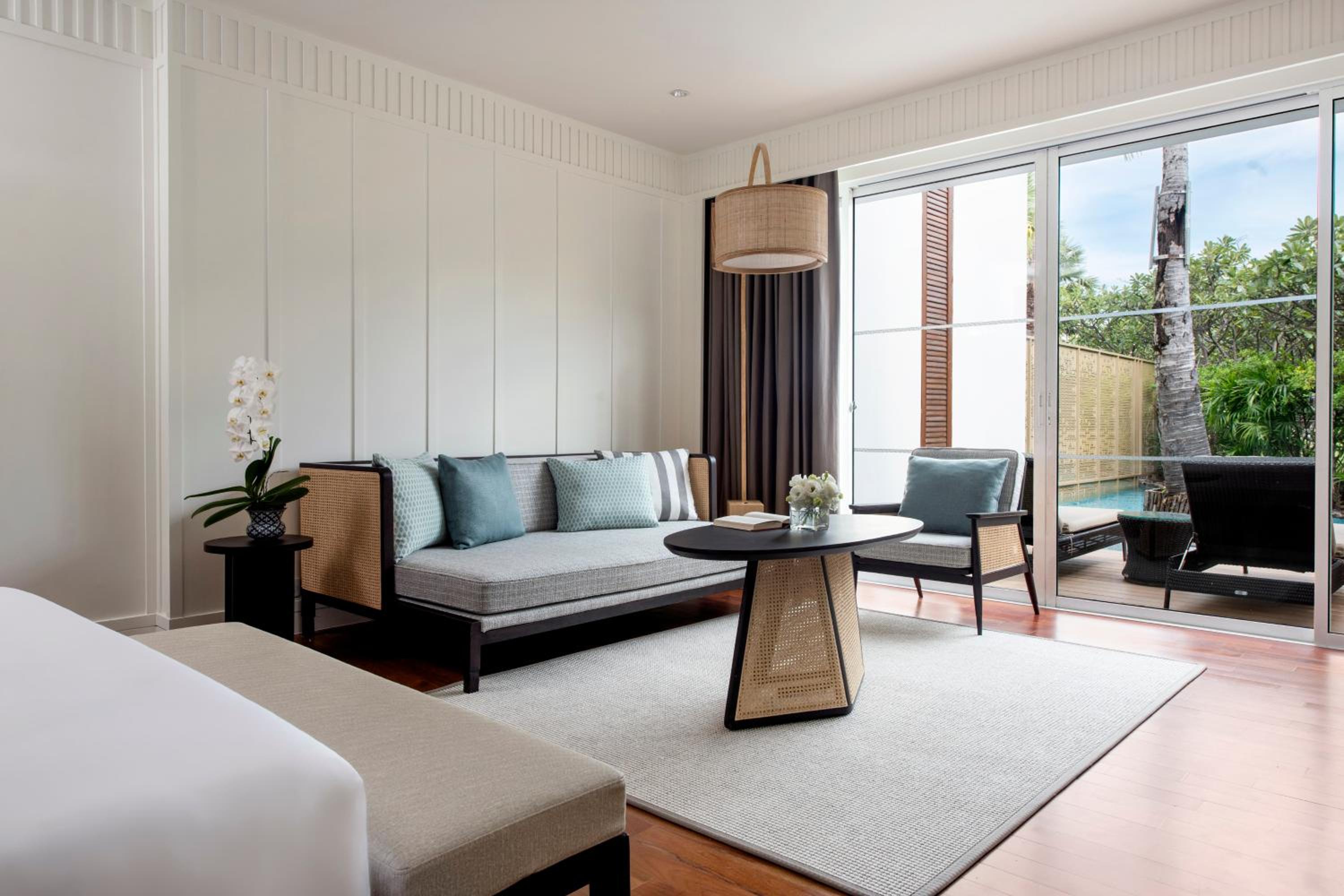 Private King Suite With Pool - Photo 3