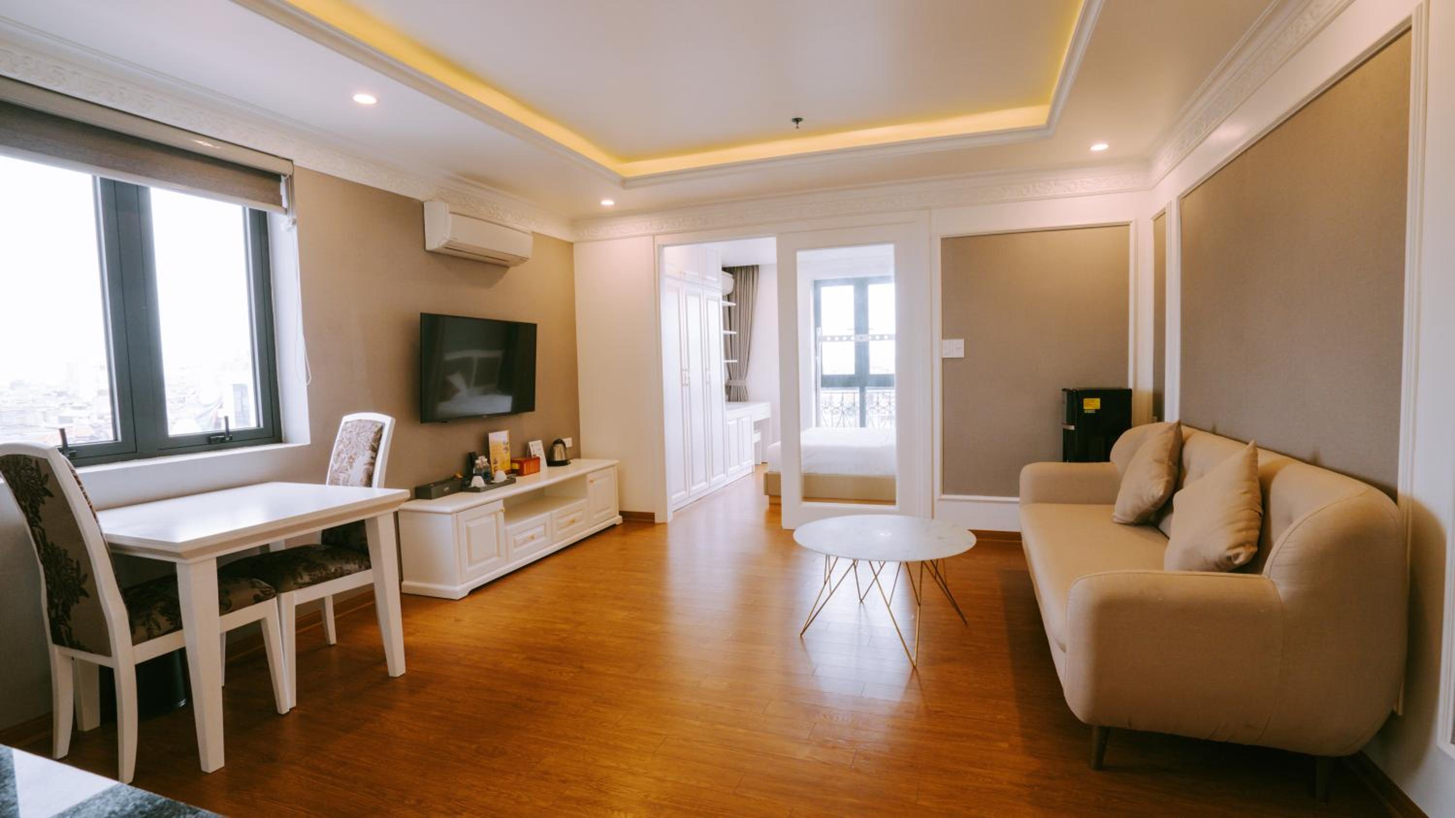 Deluxe Apartment - Photo 9