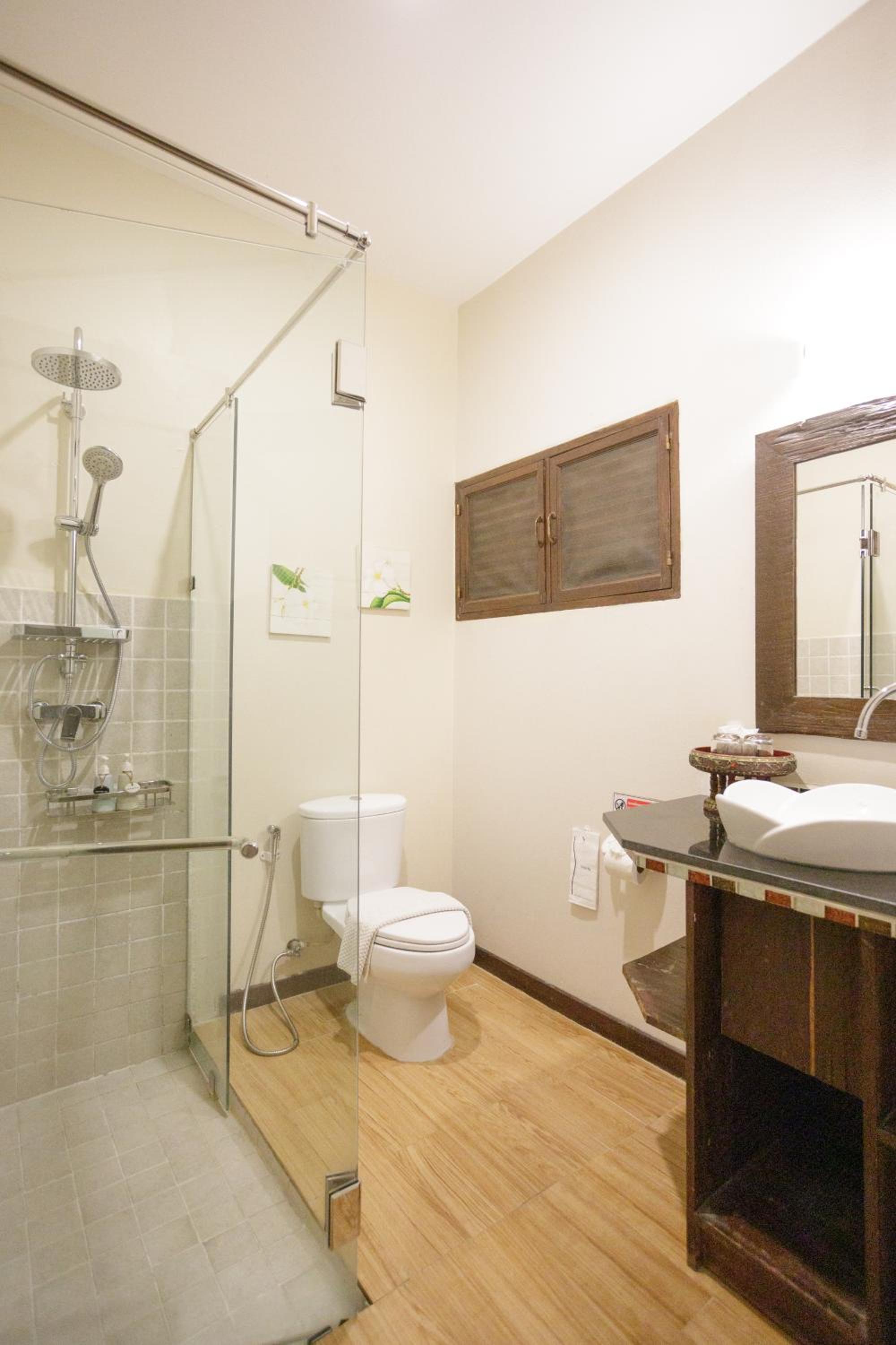 Superior Double or Twin Room with River View - Photo 5