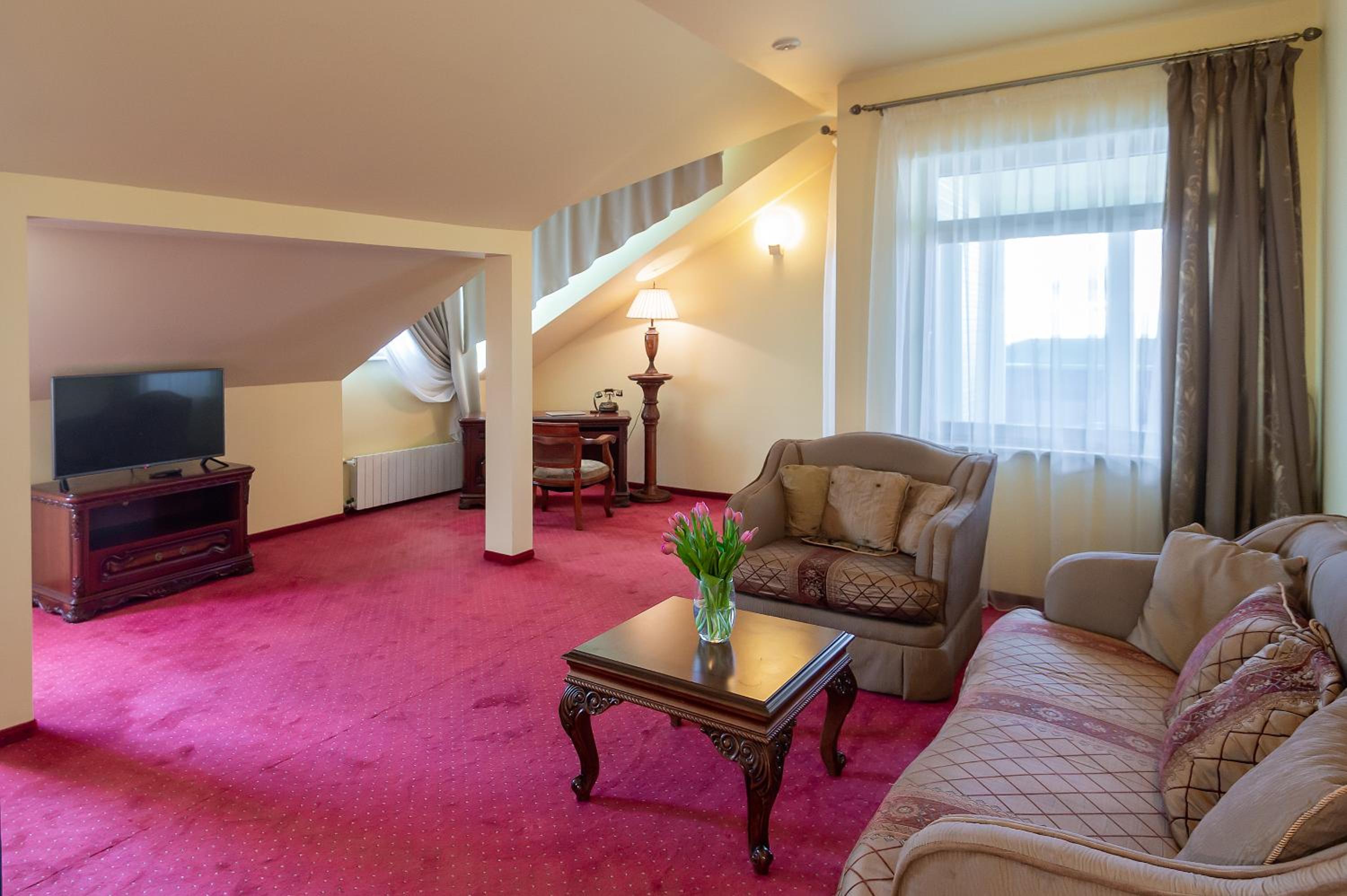 Presidential Suite photo 3