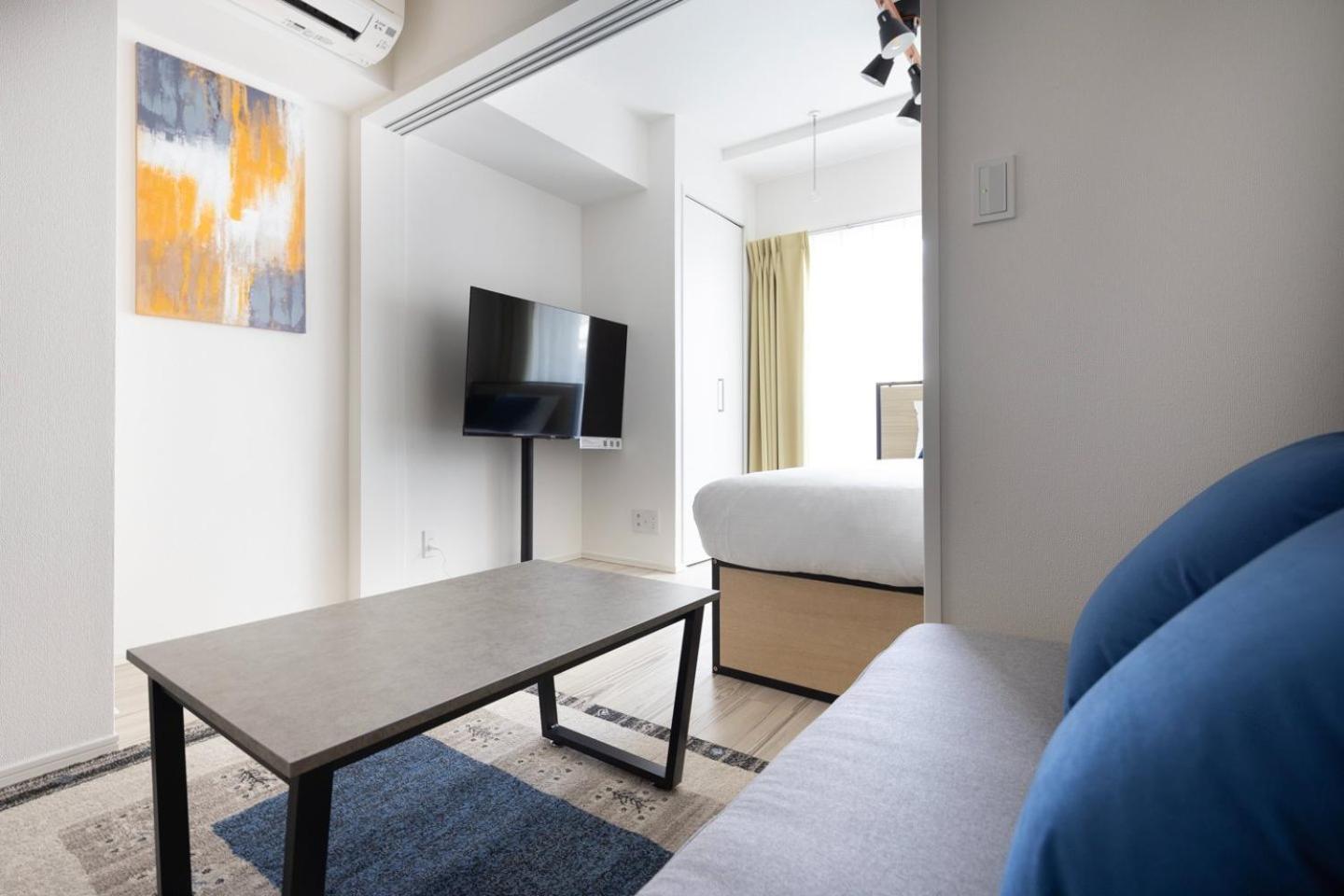 One-Bedroom Apartment photo 2