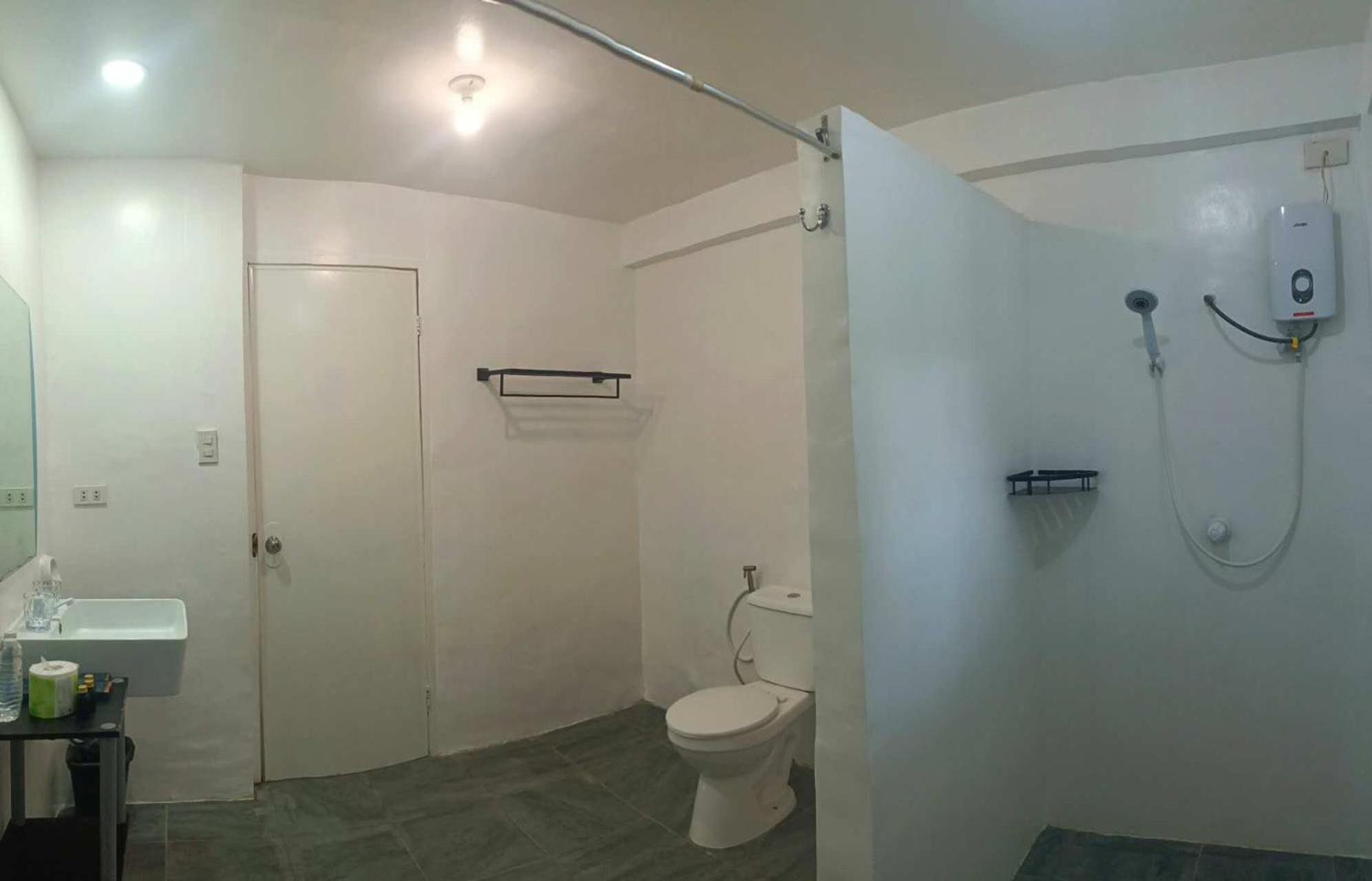 Standard Double Room - Photo 4