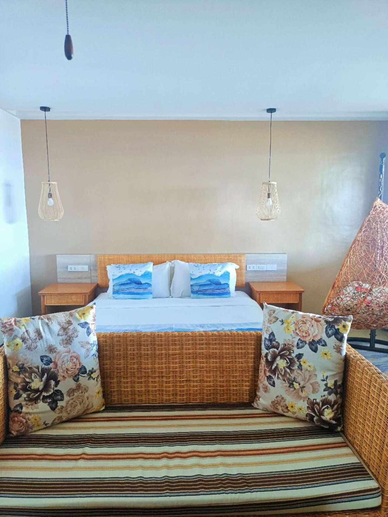 Deluxe Junior Suite photo 3