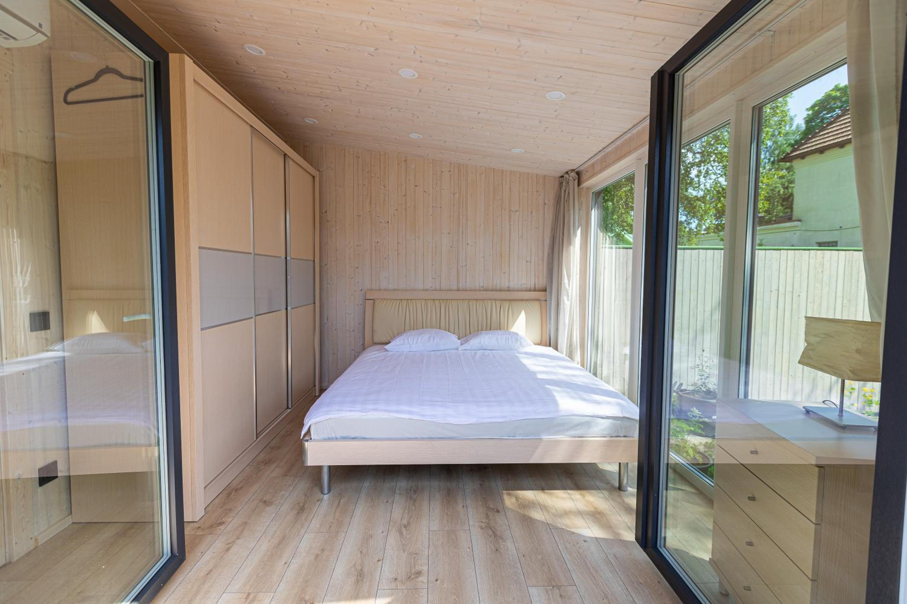 Two-Bedroom House photo 3