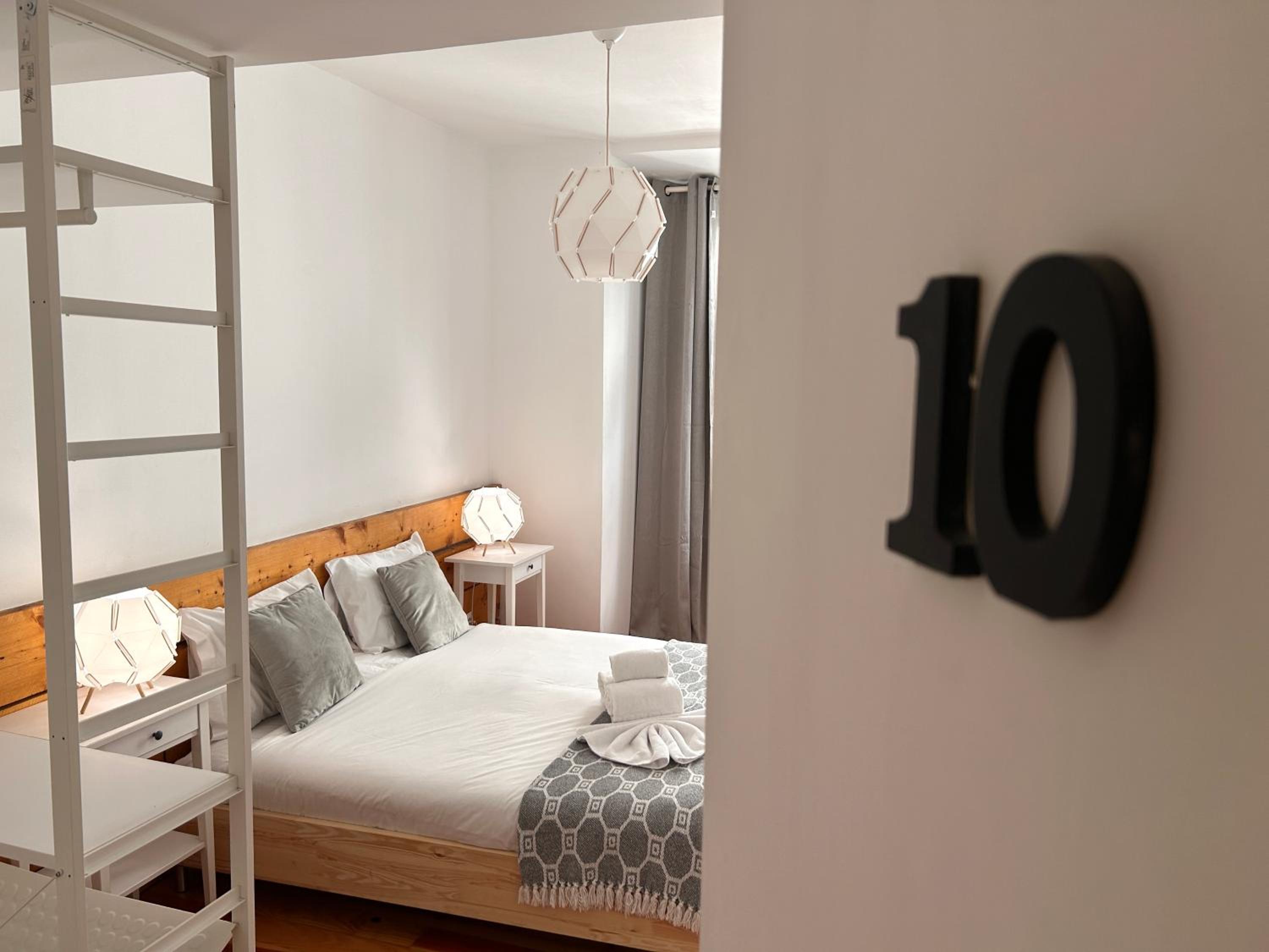 Superior Double Room with Private Bathroom - 3rd floor - Photo 3