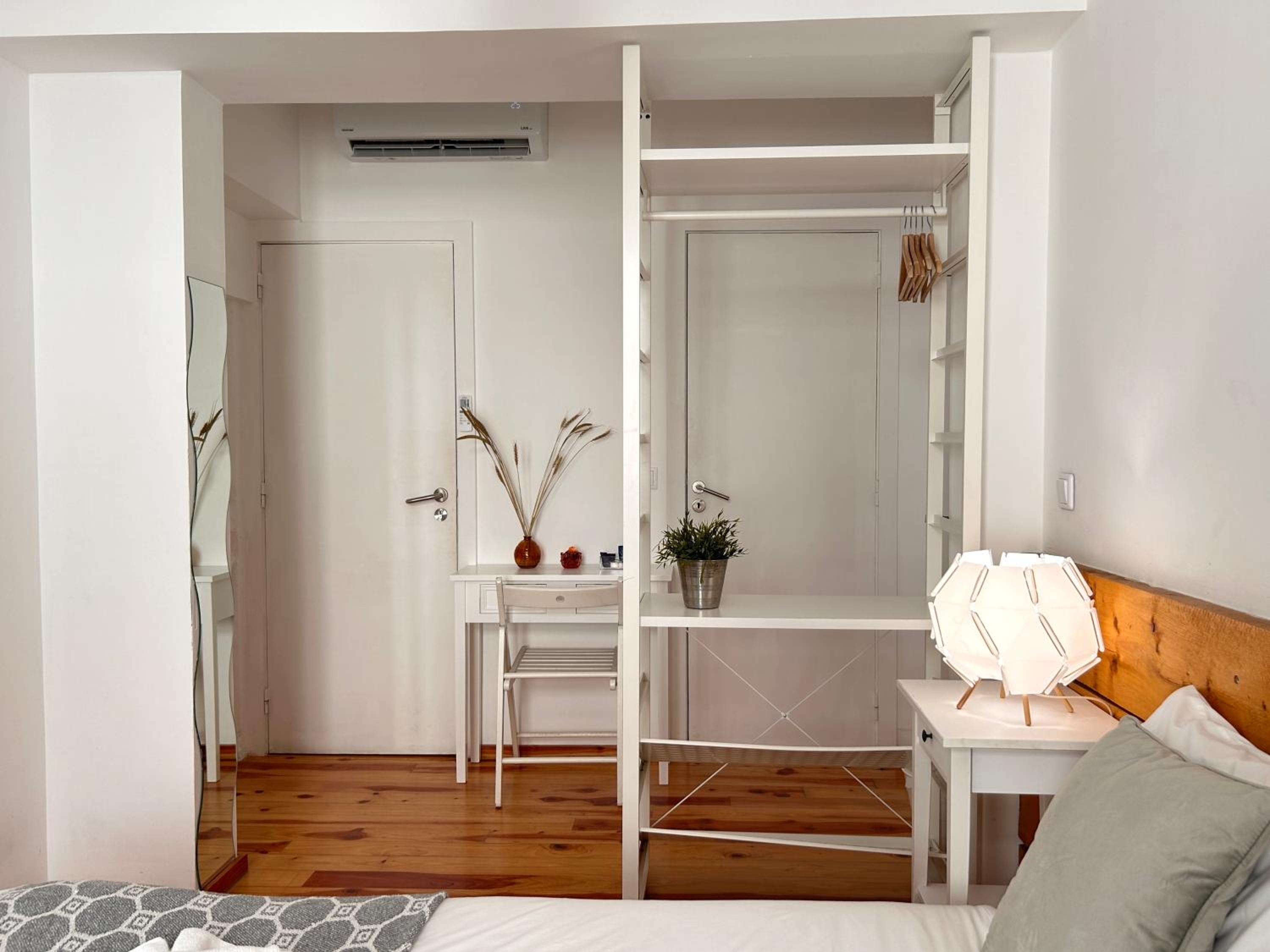 Superior Double Room with Private Bathroom - 3rd floor - Photo 5