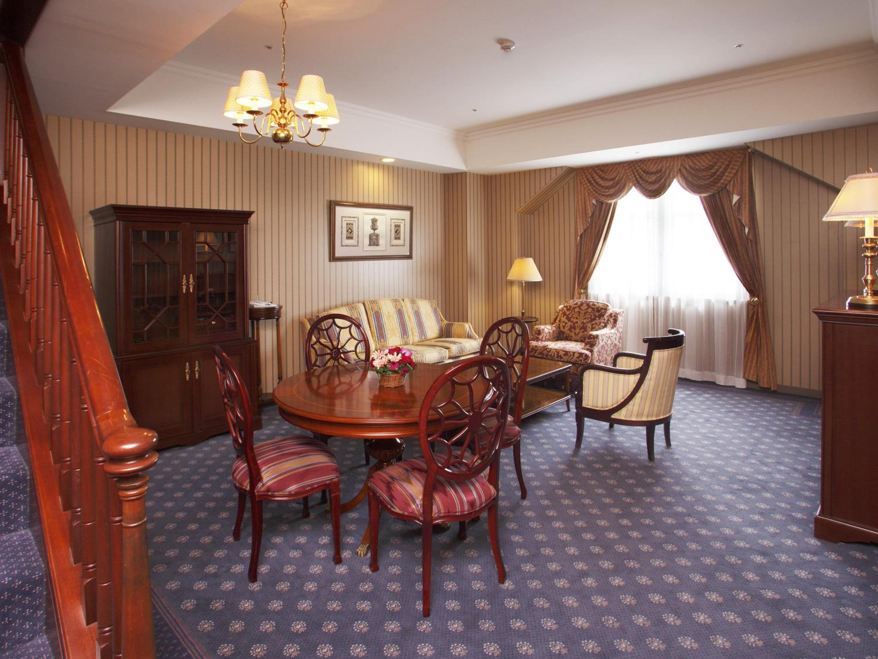 2 Bedroom Quadruple Suite Room - Photo 3