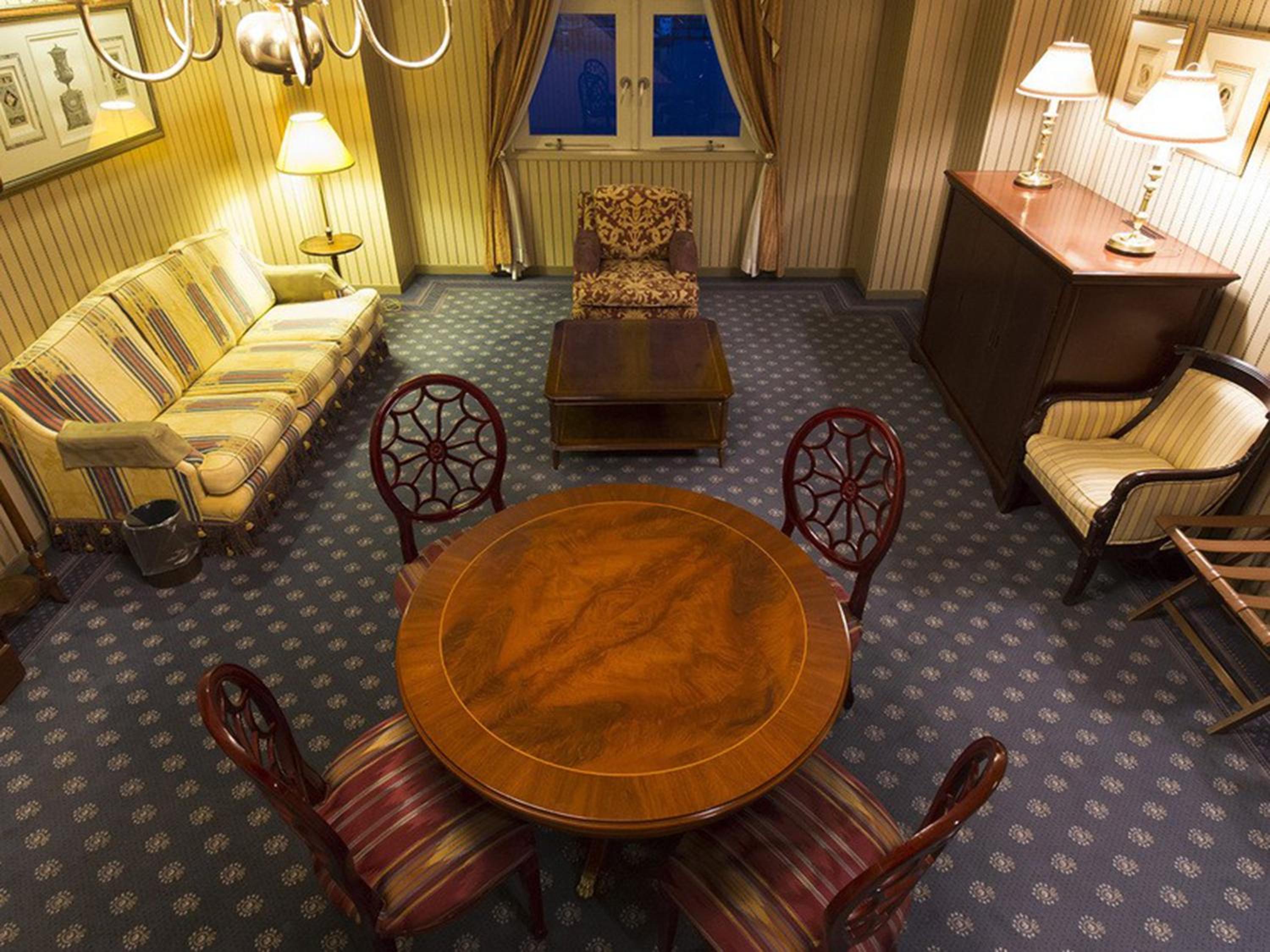 2 Bedroom Quadruple Suite Room - Photo 4