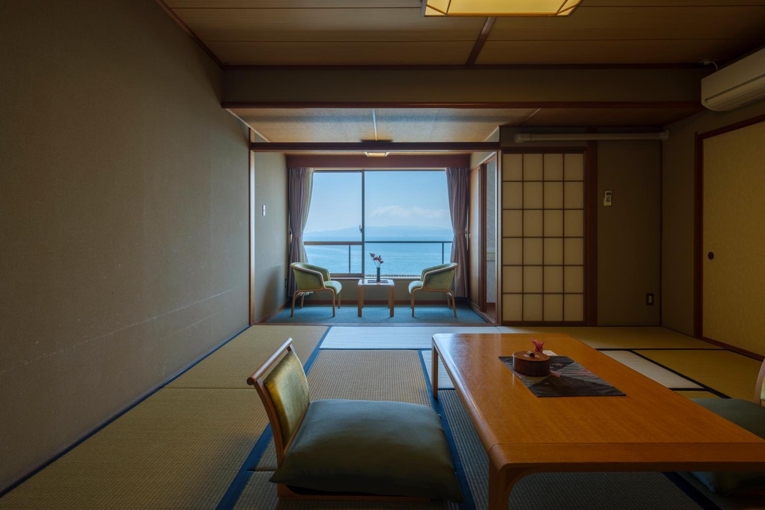 Japanese-Style Room with Sea View photo 3