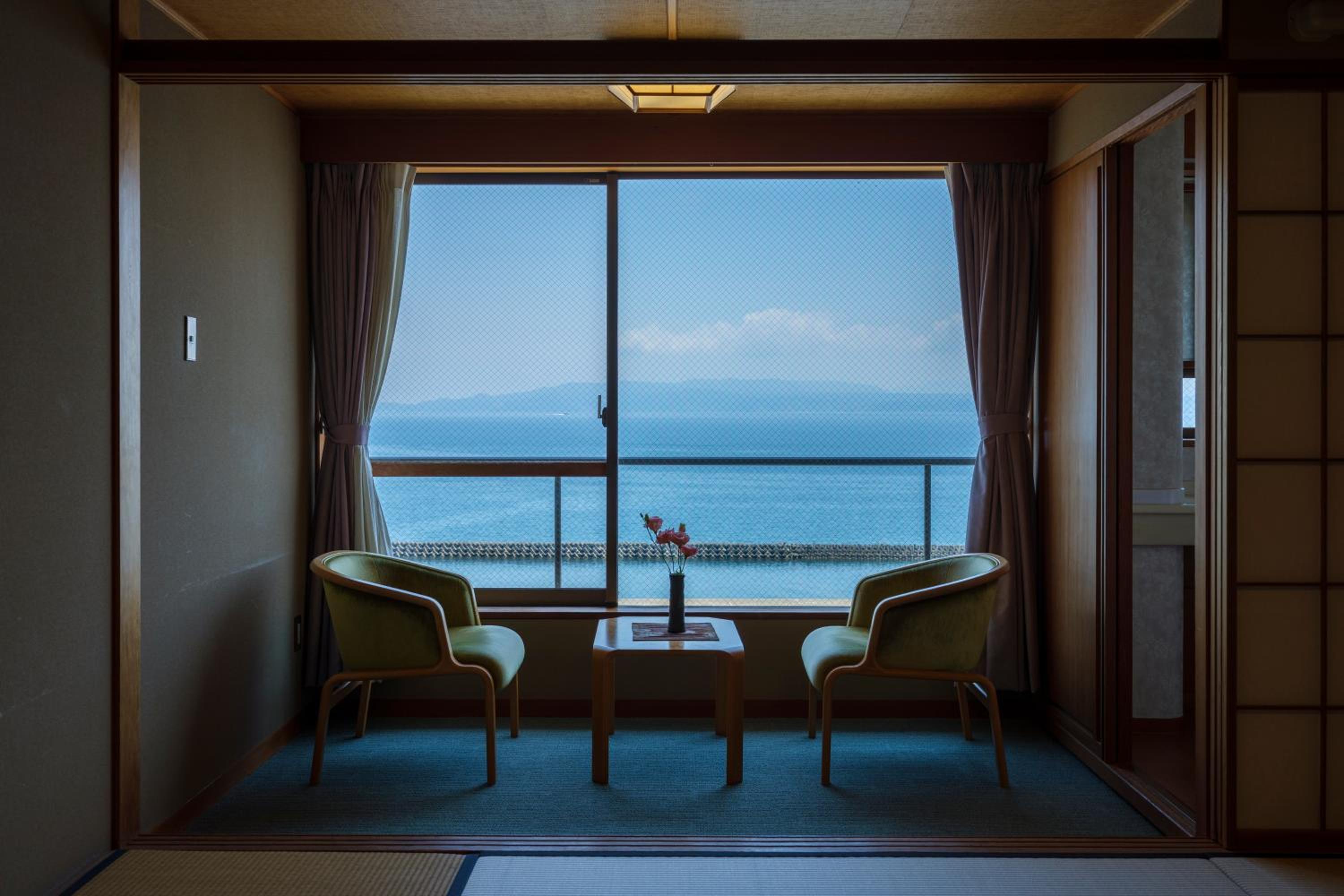 Japanese-Style Room with Sea View photo 2