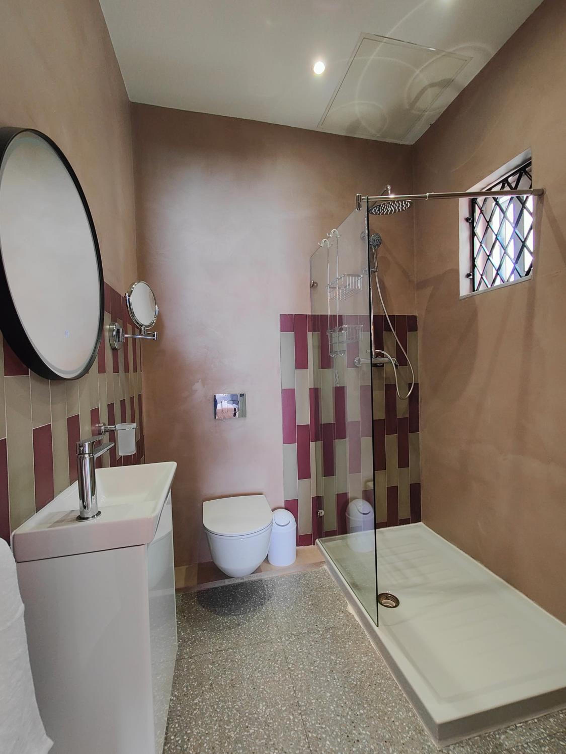 Double Room with Private Bathroom photo 3