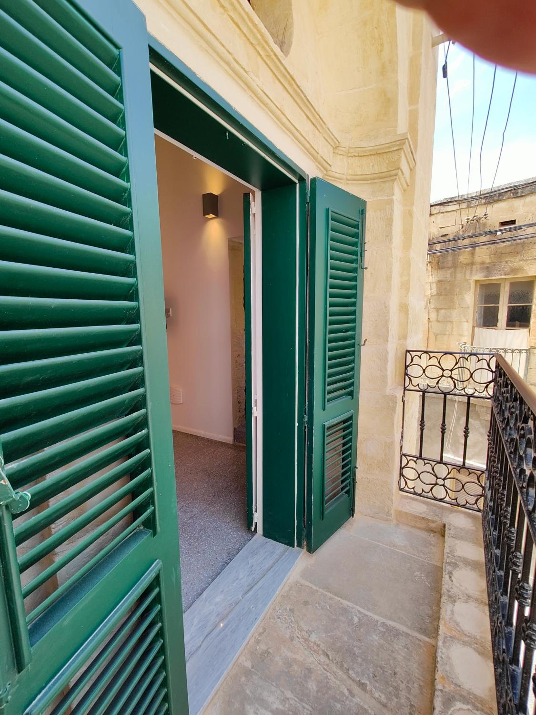 Double Room with Private Bathroom photo 3