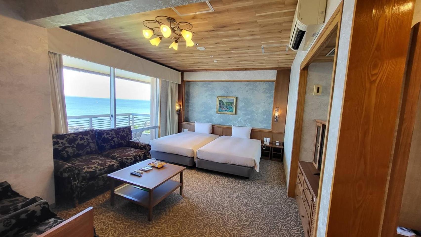 Quadruple Room with Sea View