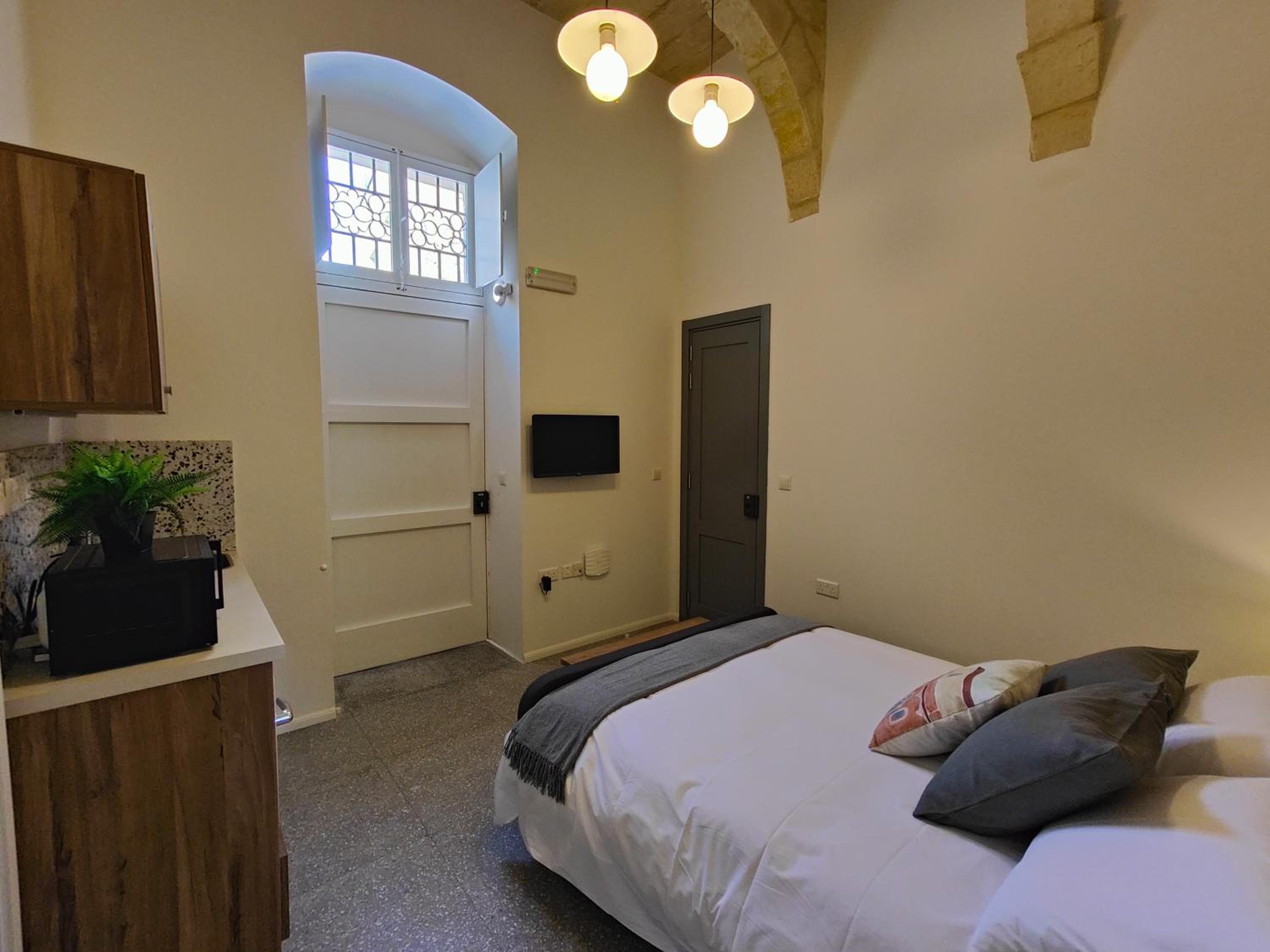 Double Room - Disability Access photo 3