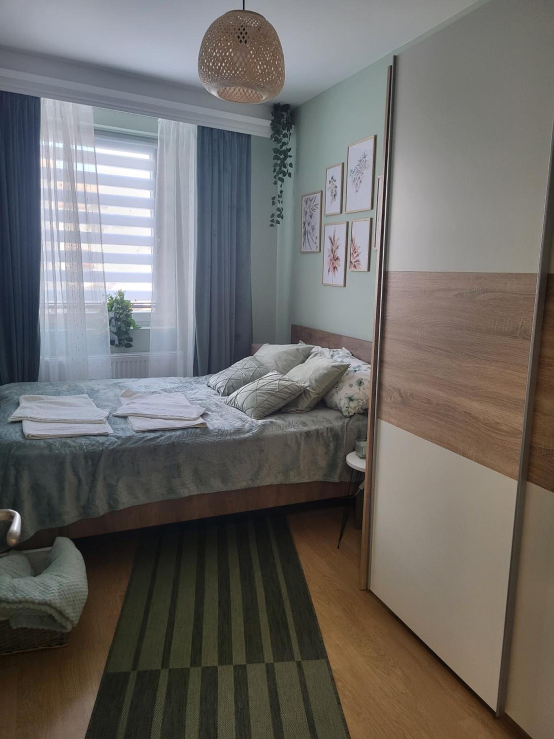 One-Bedroom Apartment photo 3