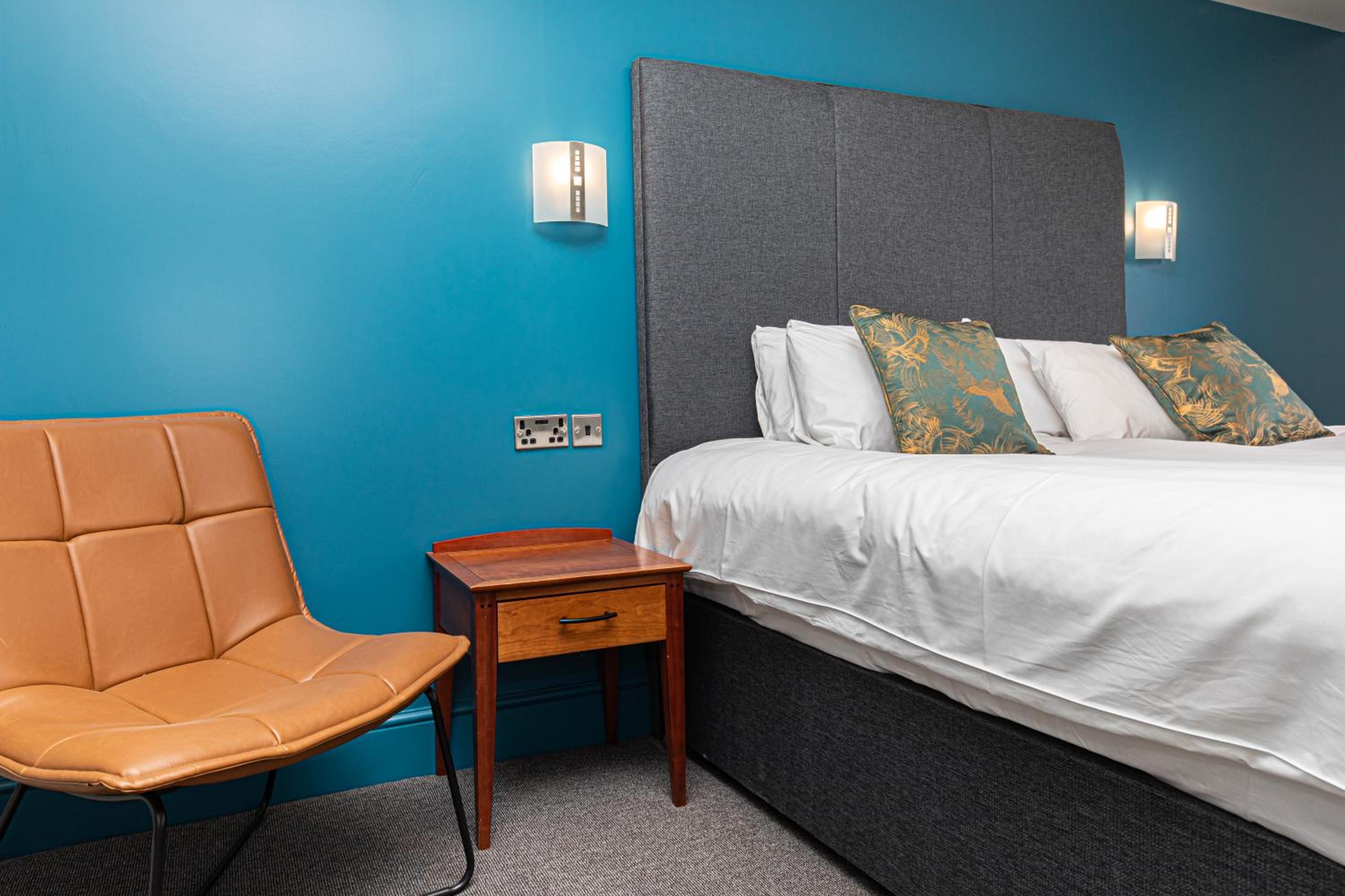 Superior King Room - Photo 2