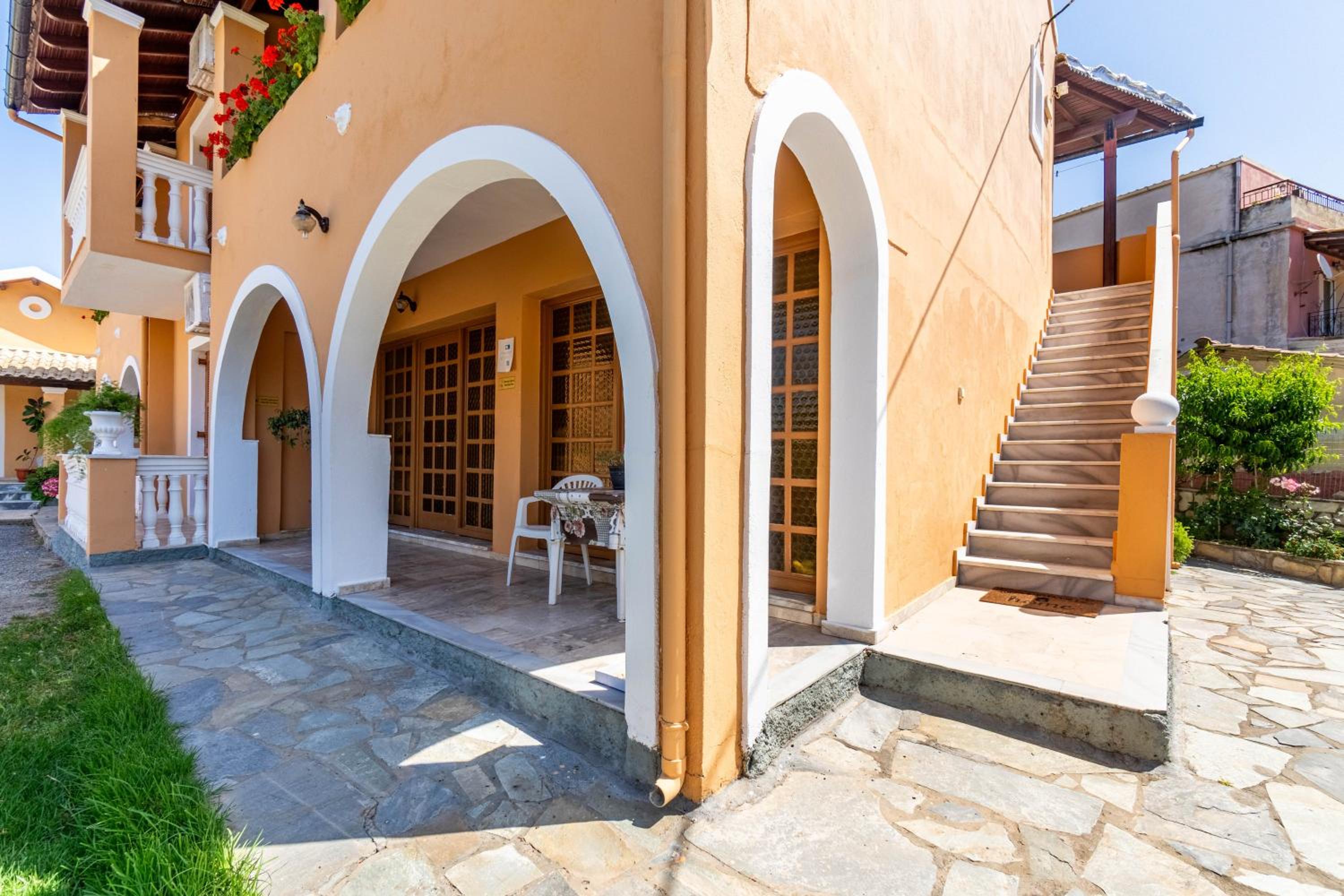 Studio with Terrace photo 3
