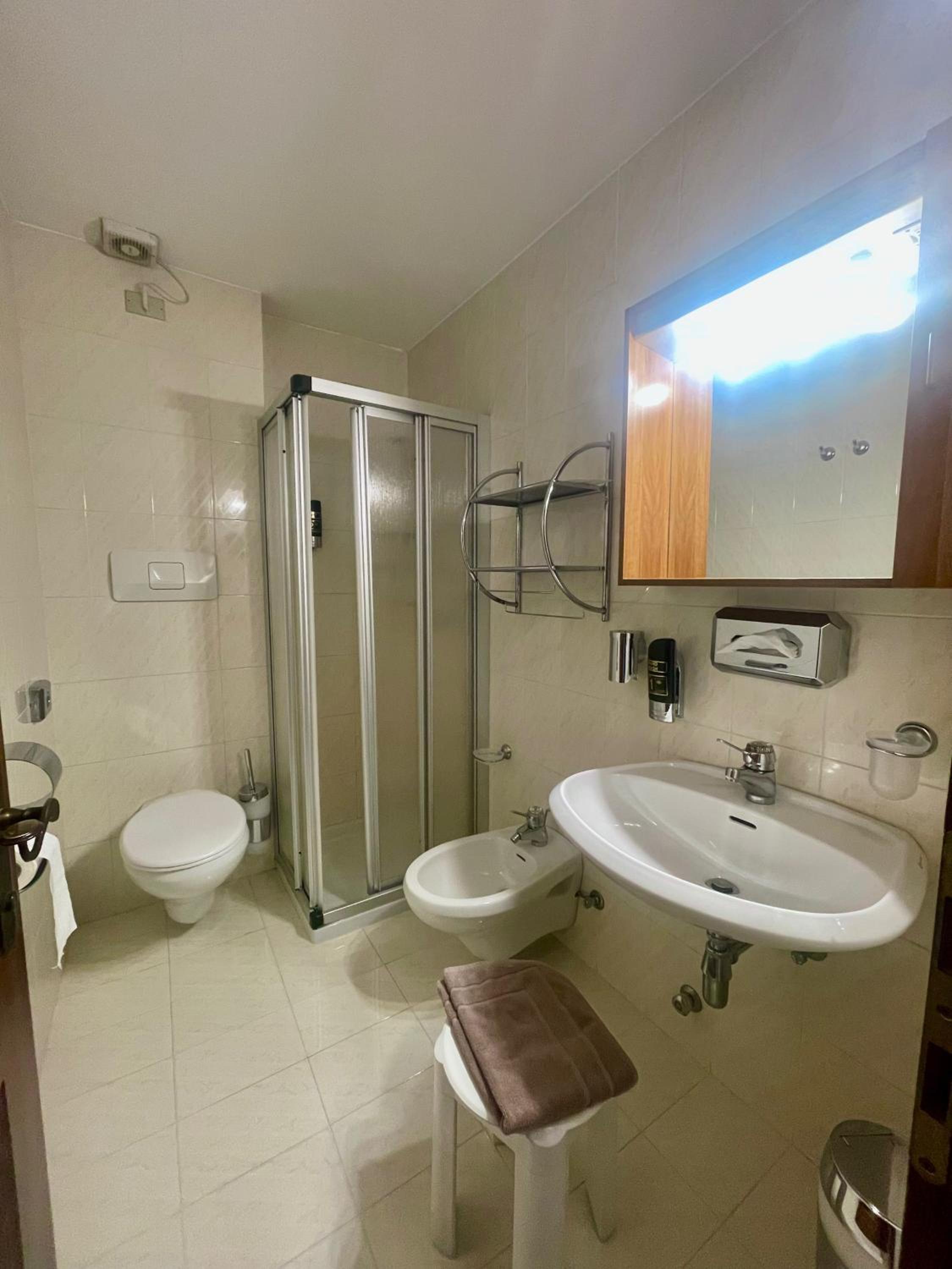 Triple Room - Photo 2