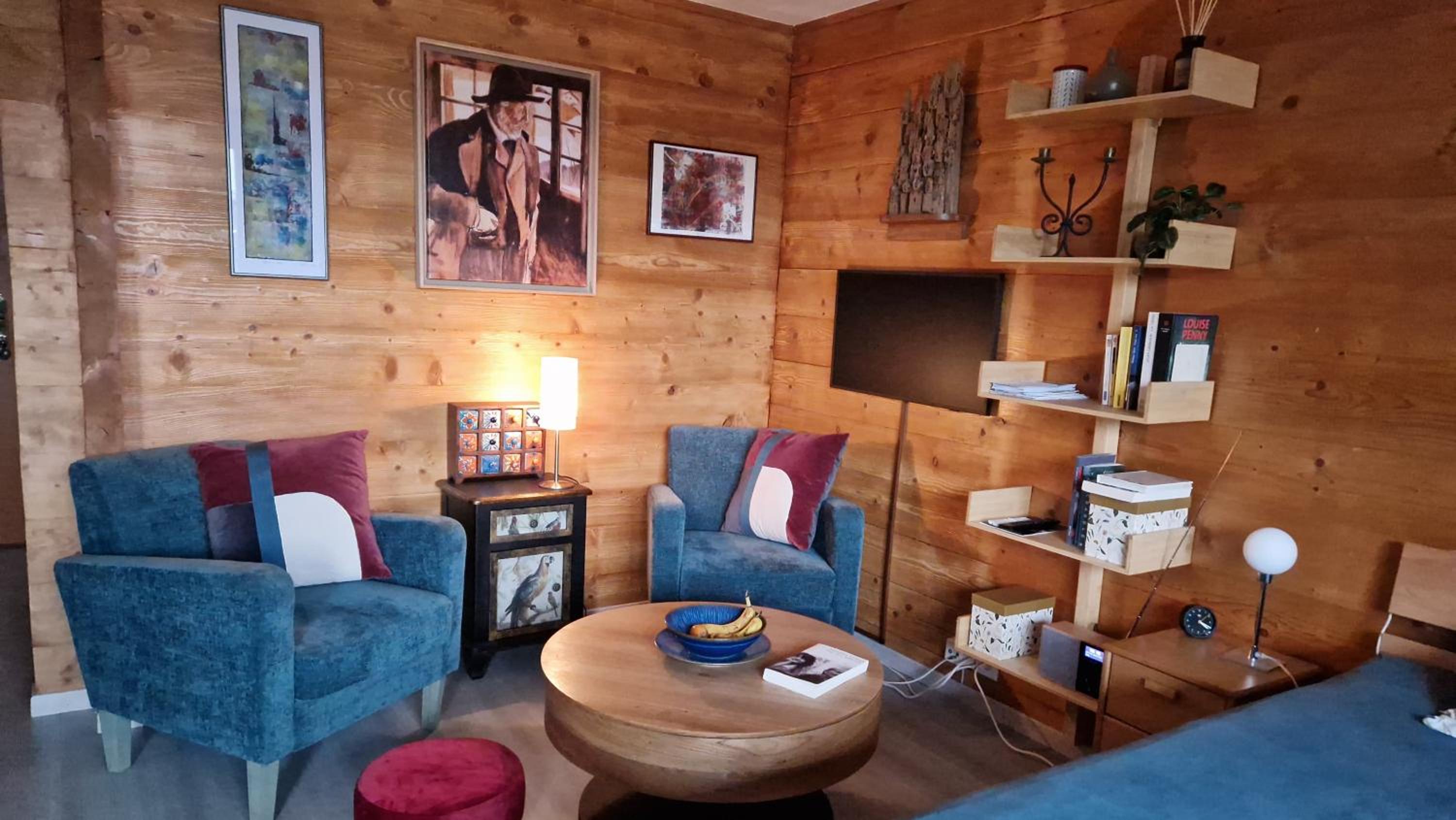 Studio Apartment photo 1