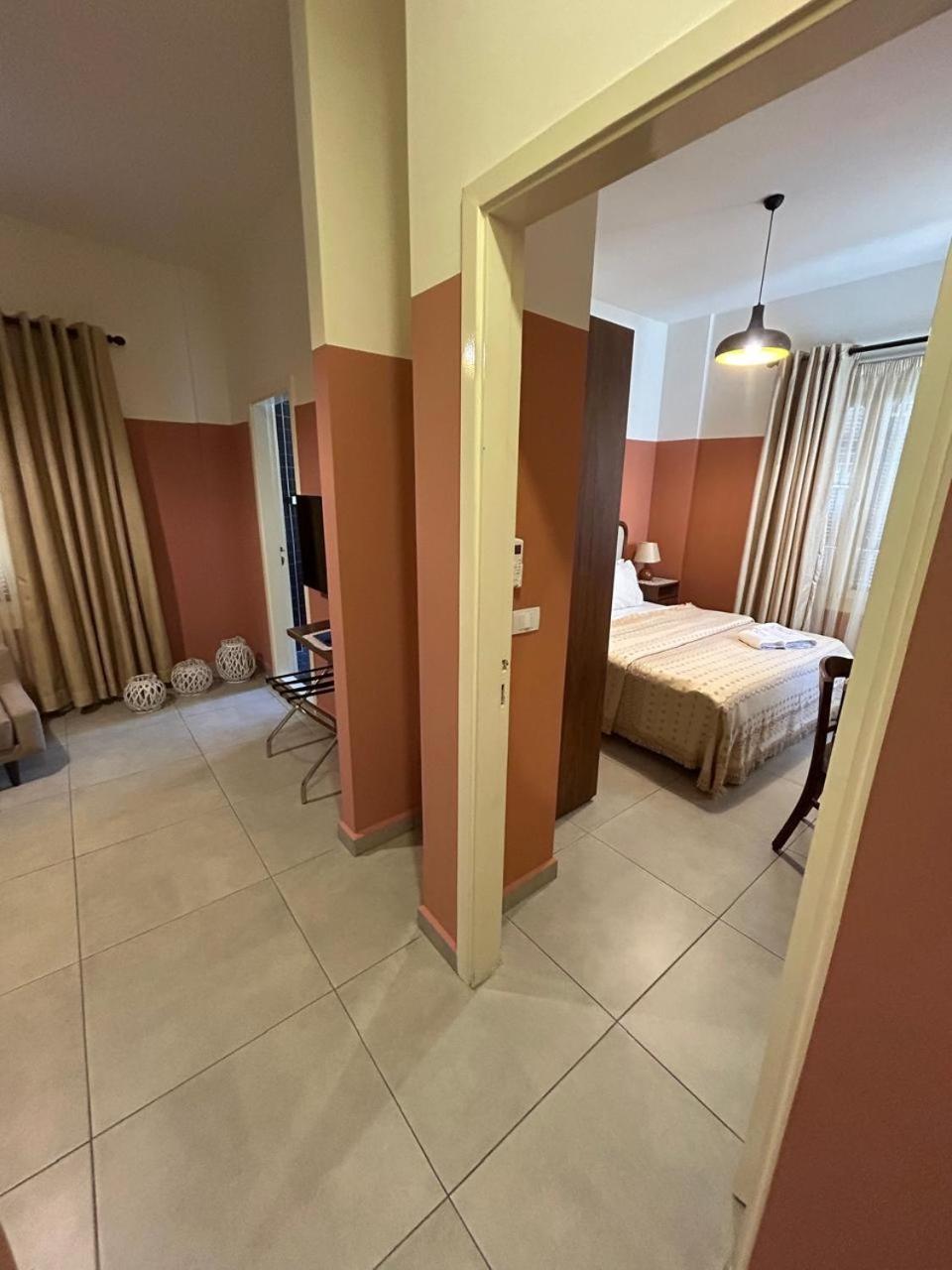Deluxe Suite photo 2