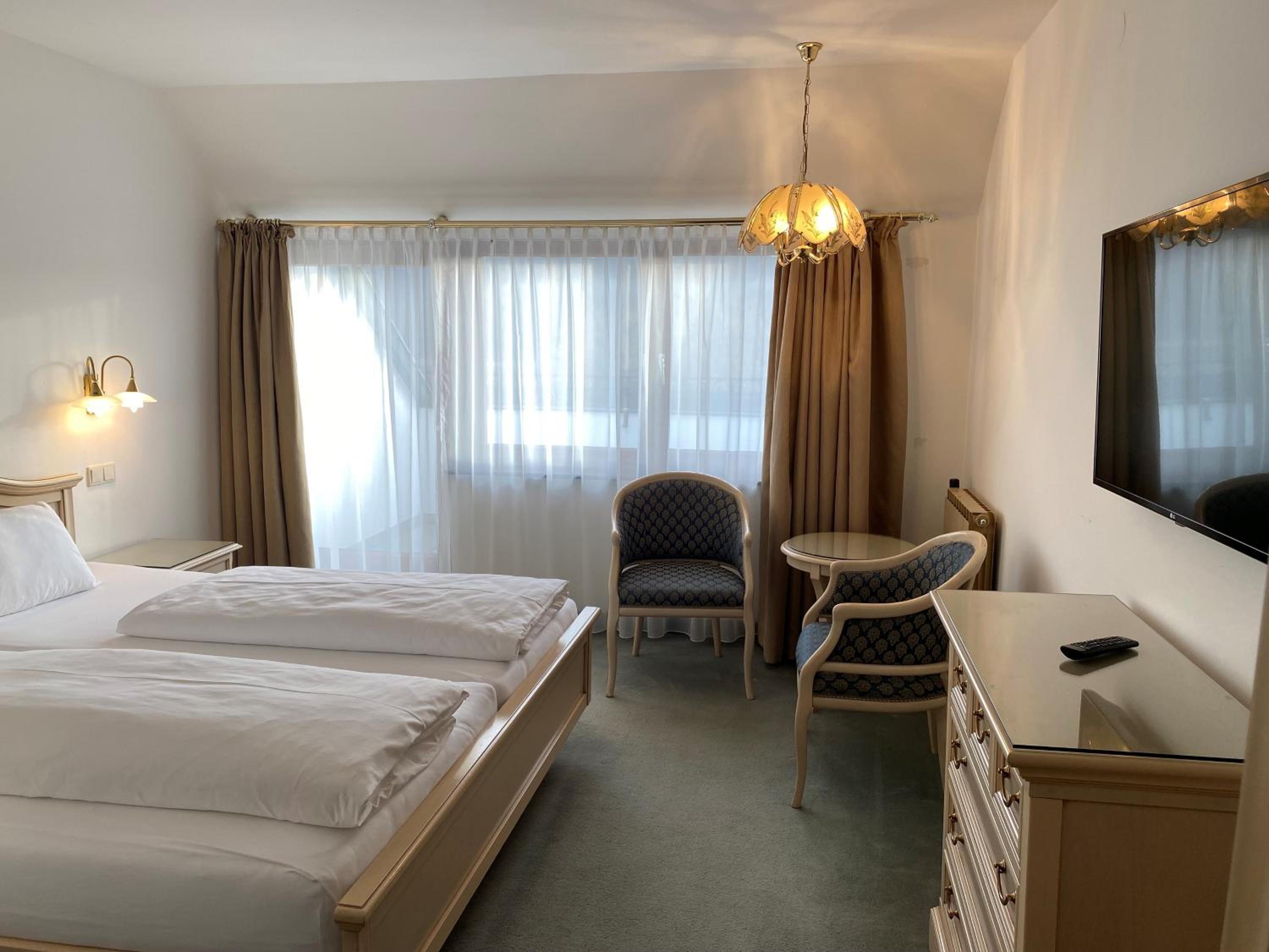 Budget Double Room photo 2