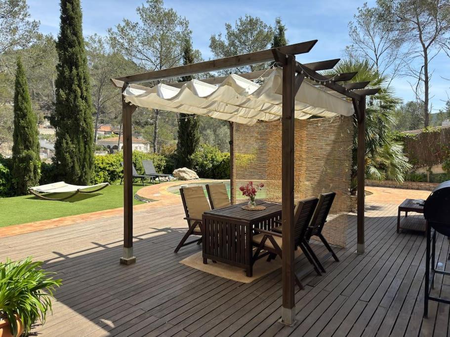 Villa photo 3