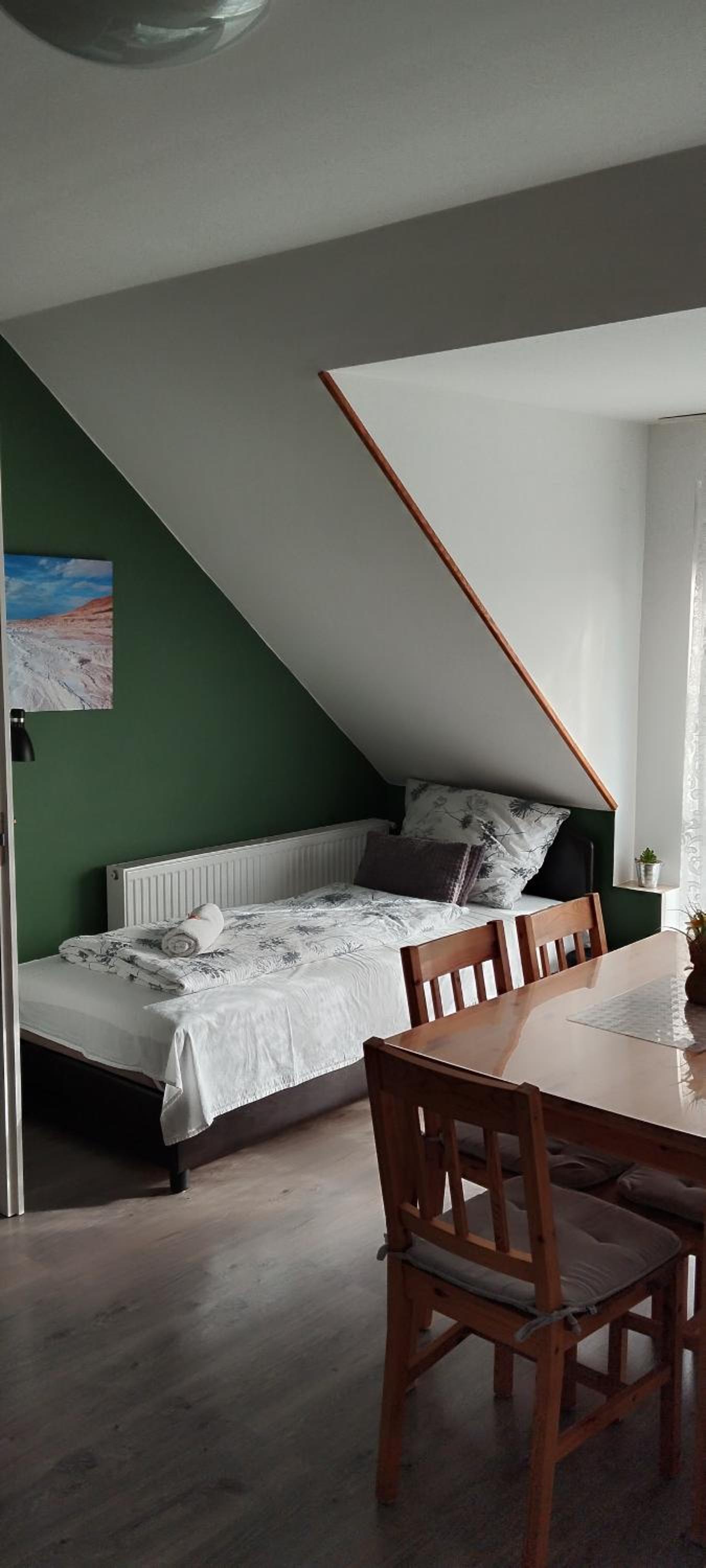 Apartment with Balcony - Photo 24