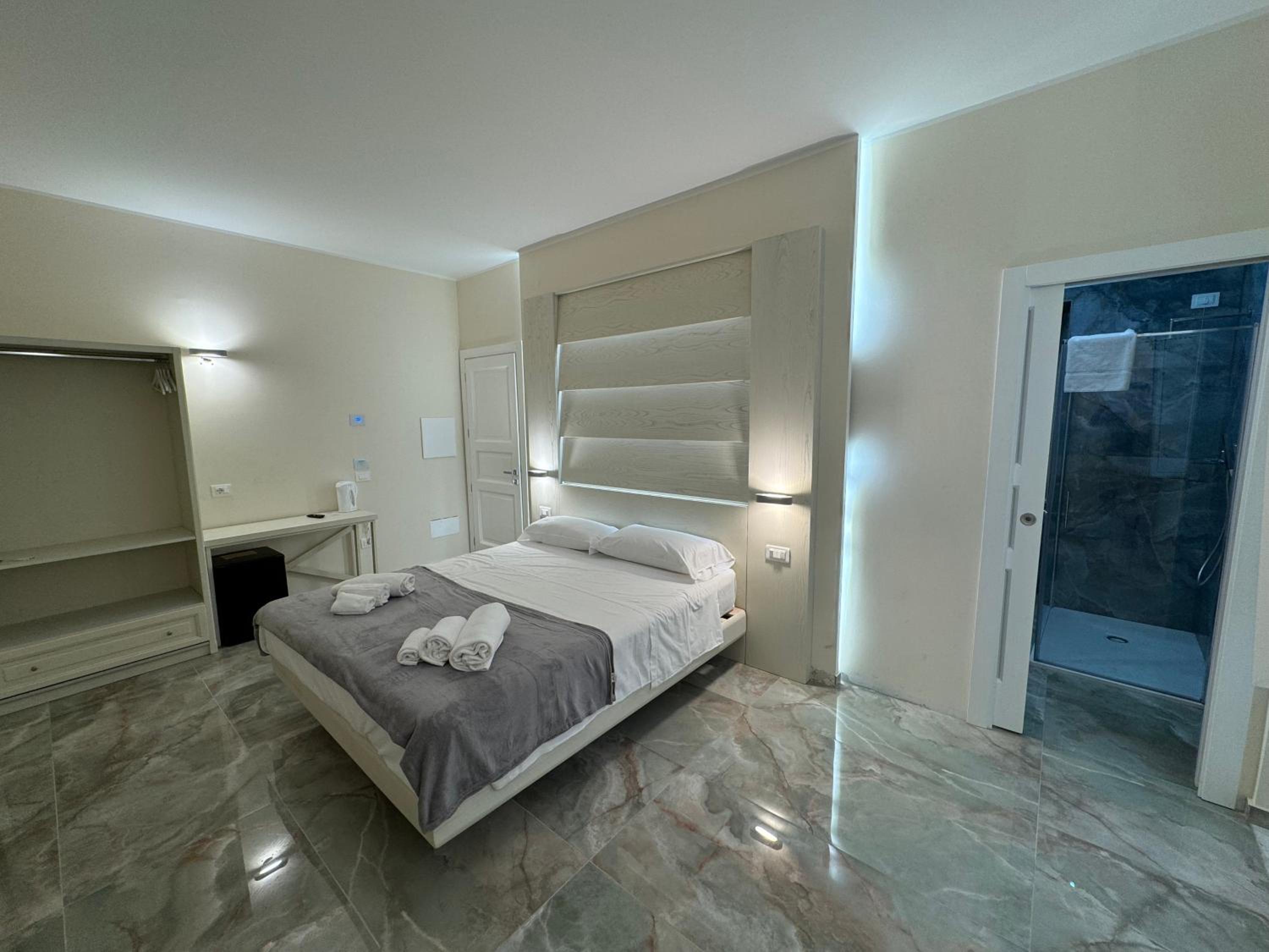 Deluxe Queen Room - Annex photo 3