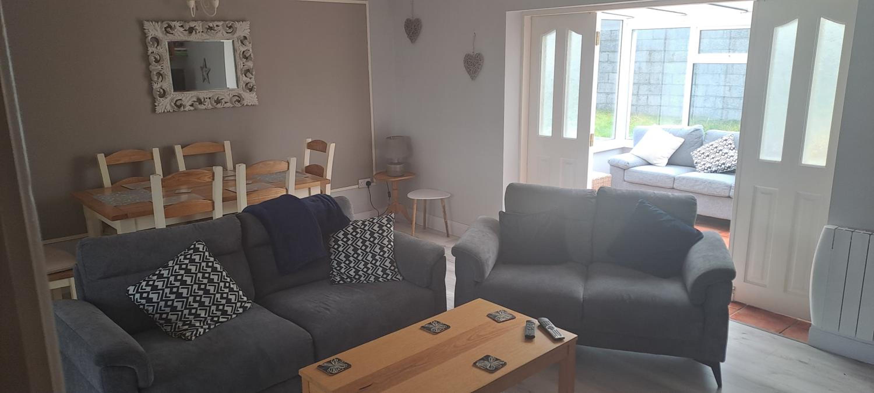 Three-Bedroom House photo 2