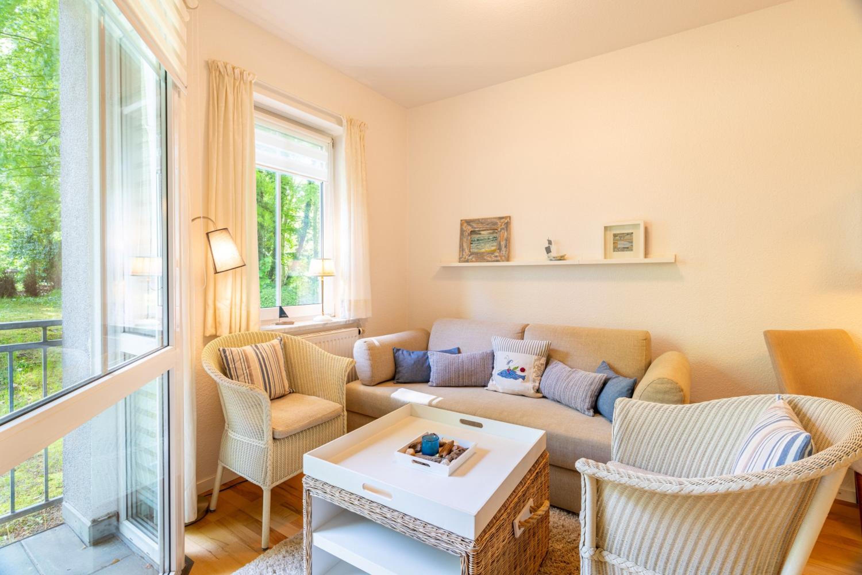 One-Bedroom Apartment with Balcony photo 2