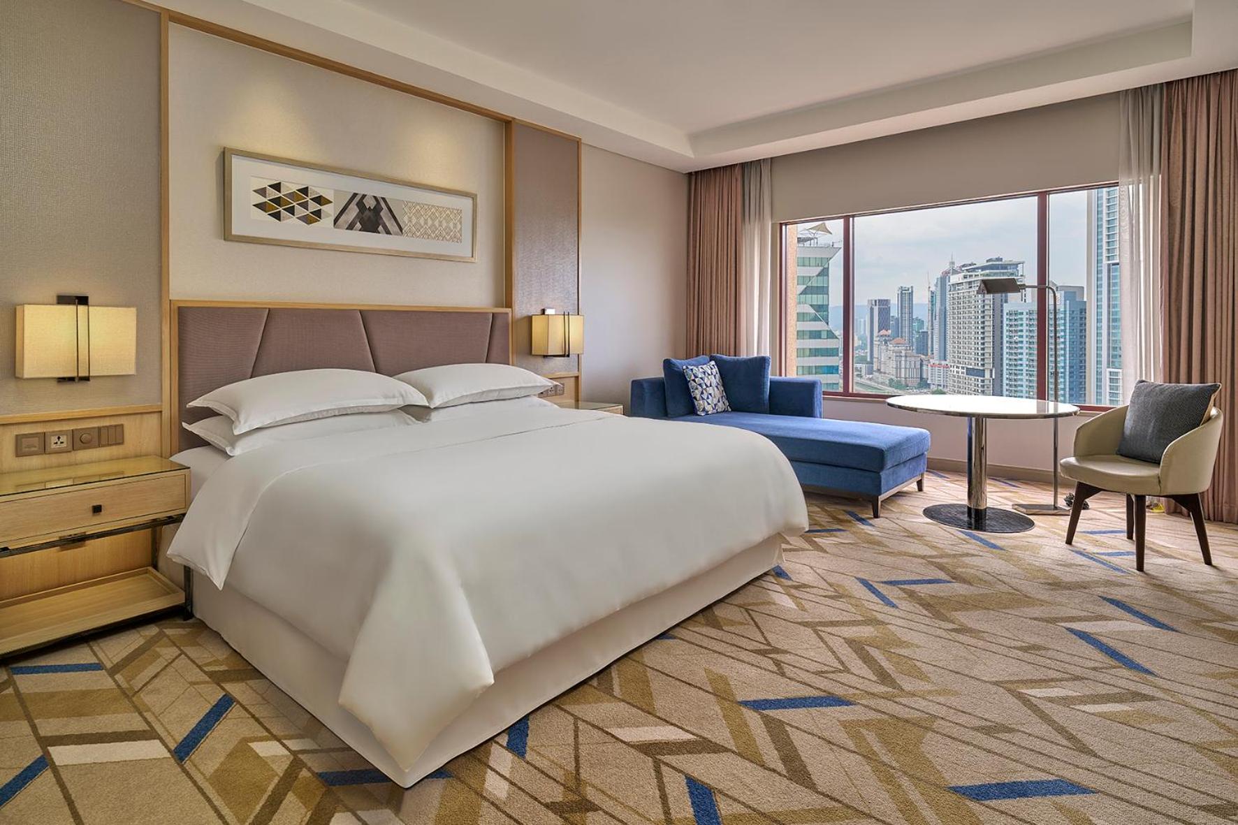 1 King Bed, City View, Club Lounge Access, Room