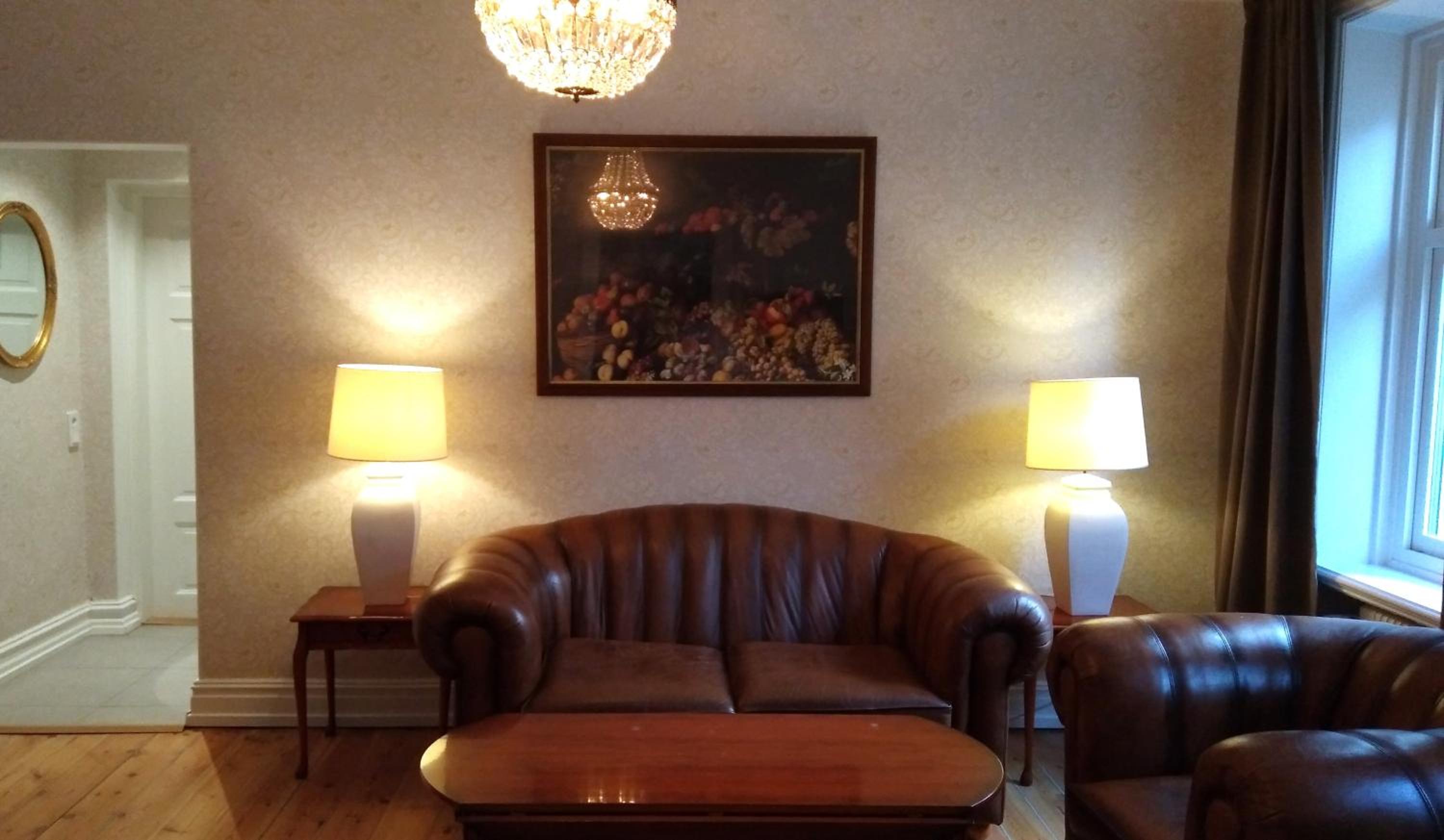 Deluxe Double Room - Photo 9