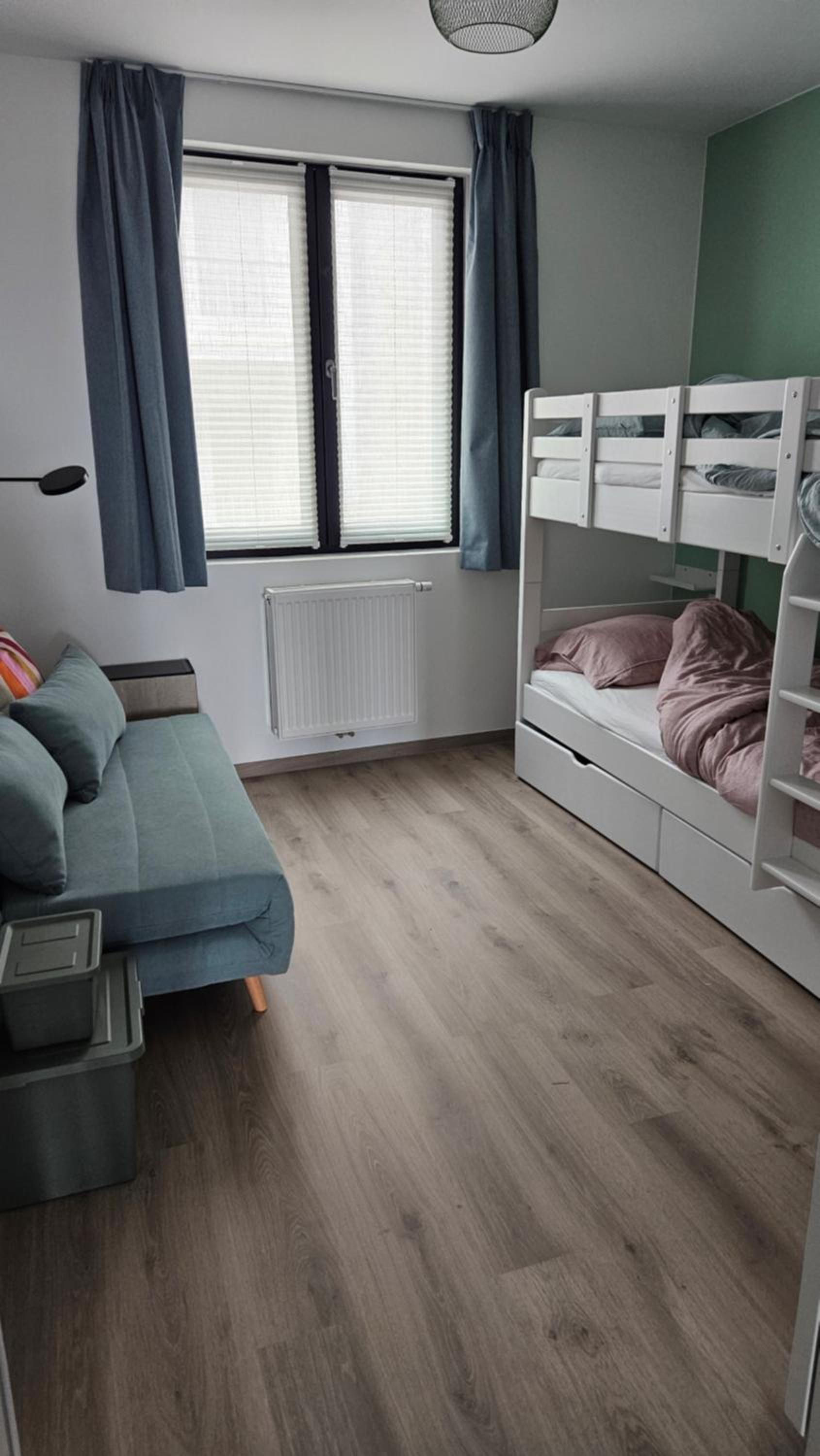 Three-Bedroom Apartment - High Floor photo 2
