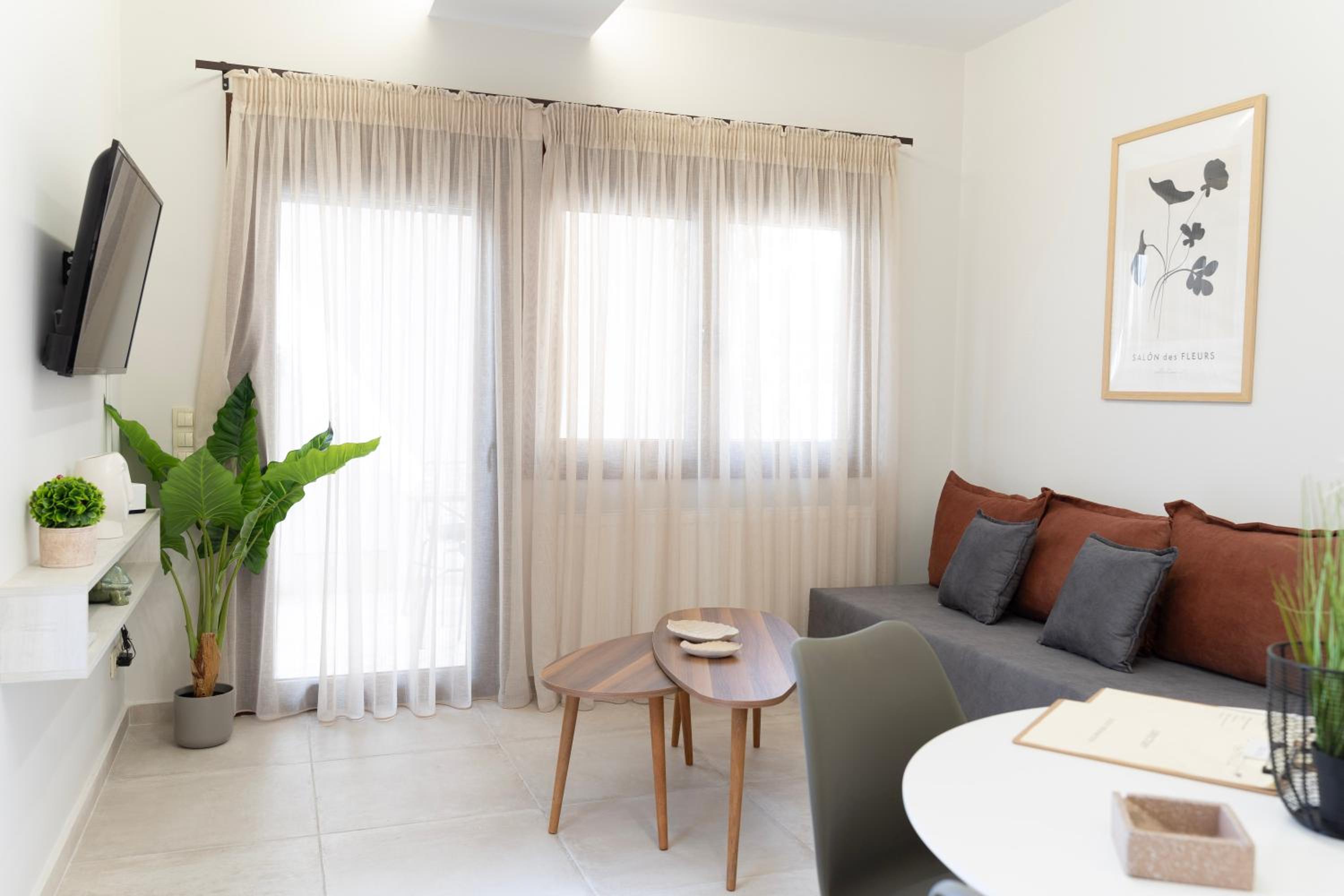 Deluxe Apartment