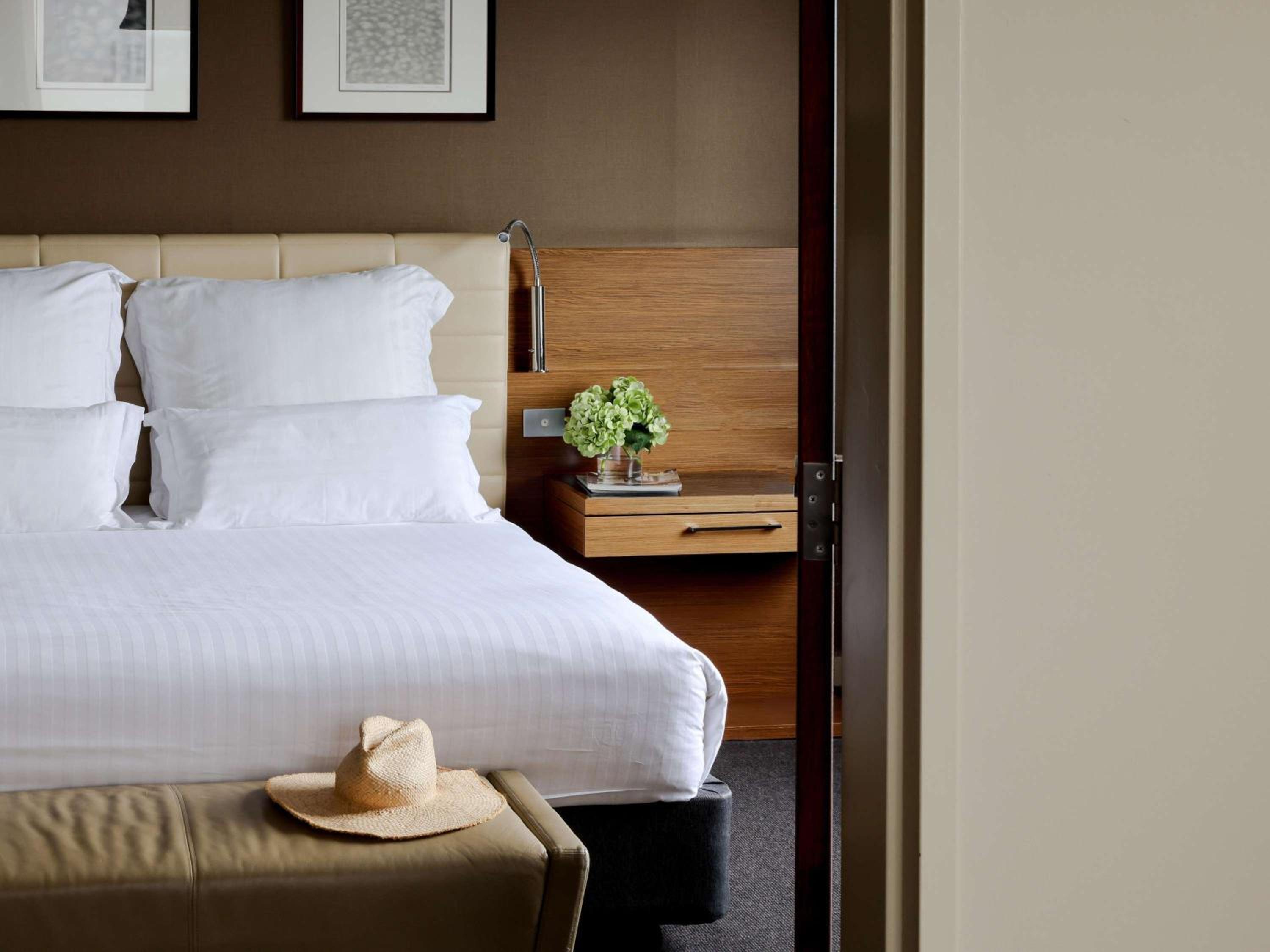 Executive King Suite with Spa Bath - Lounge Access