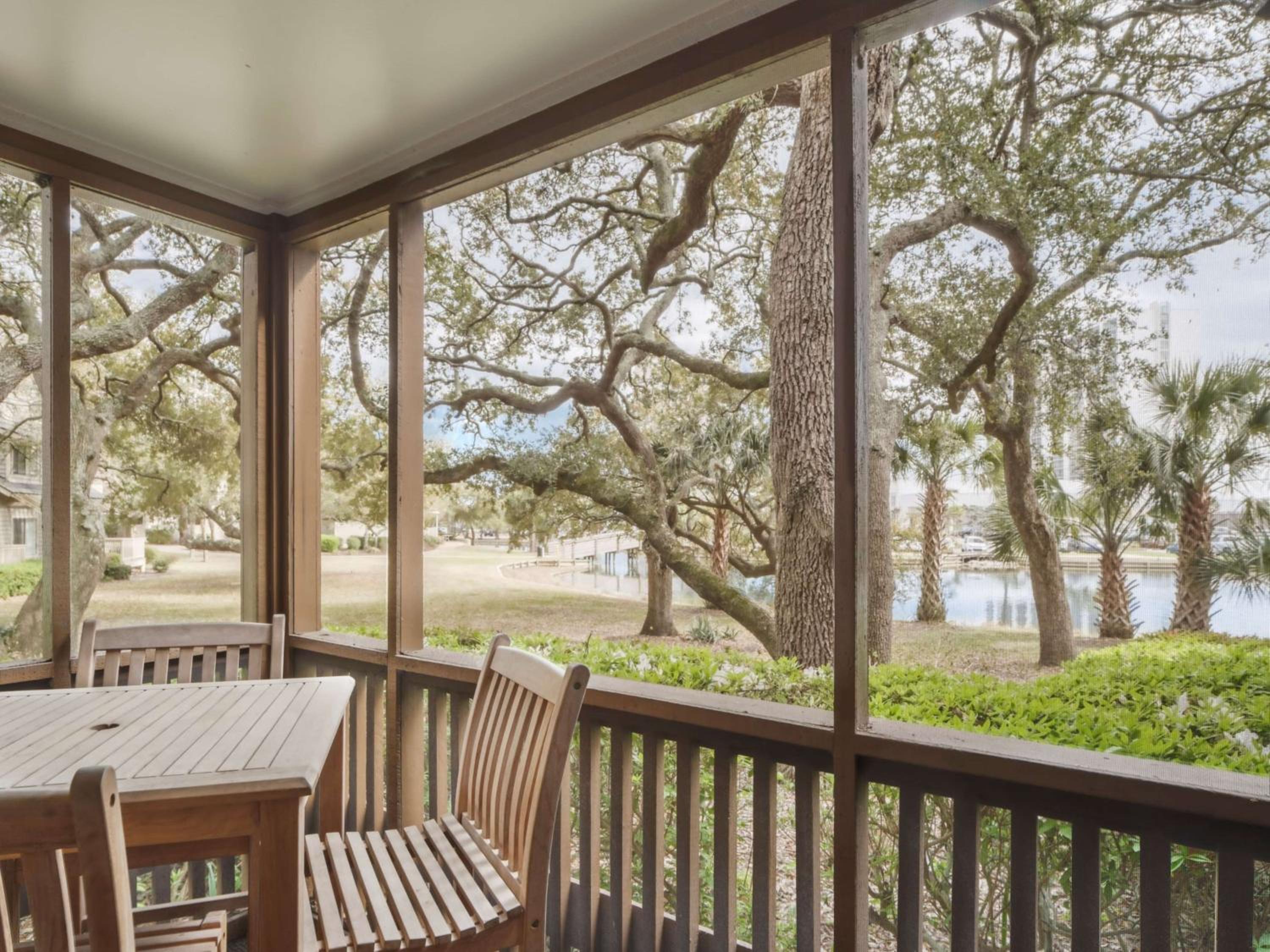 One Bedroom Lodge Lake View - Photo 6