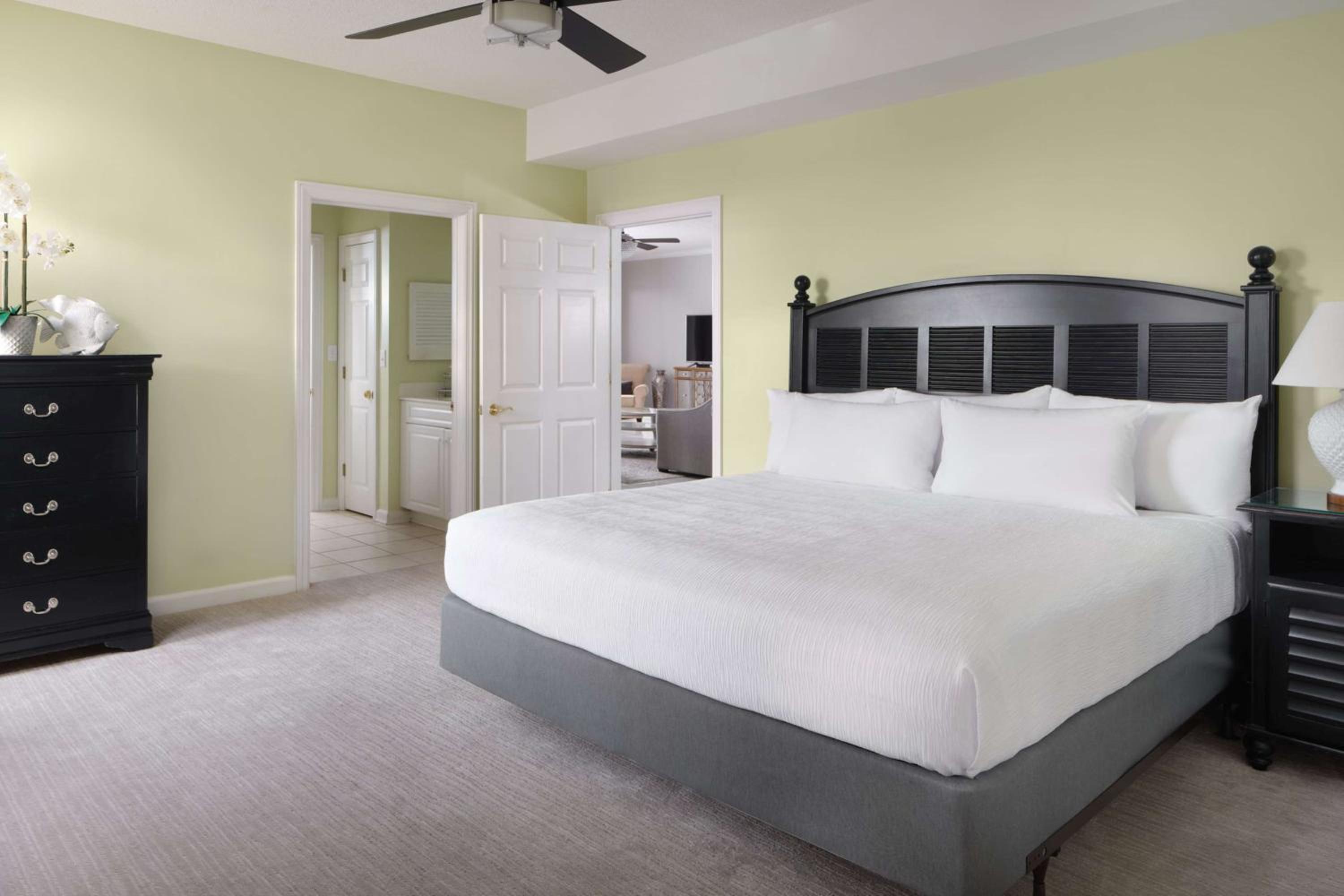 Three-Bedroom Ocean View - Margate - Photo 5