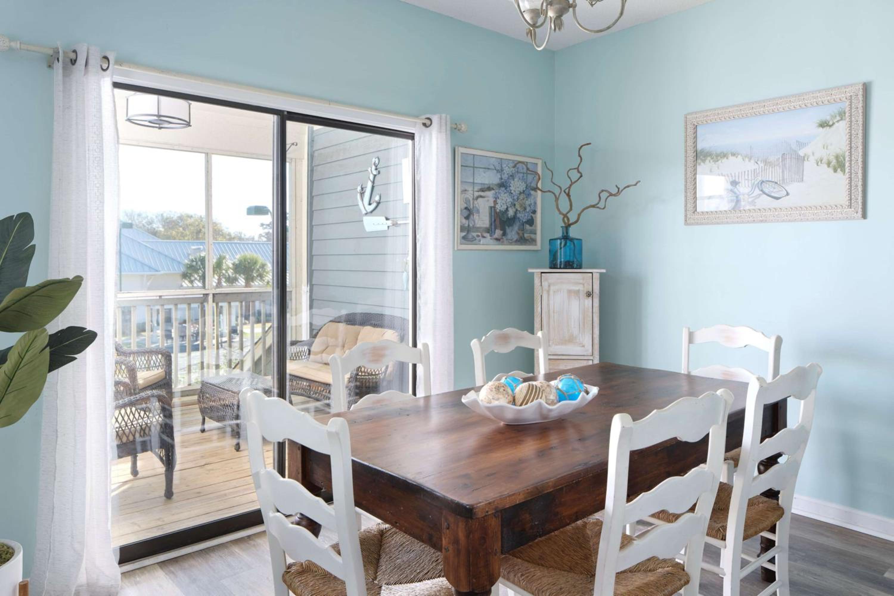 Three-Bedroom Villa with Park View - Photo 6