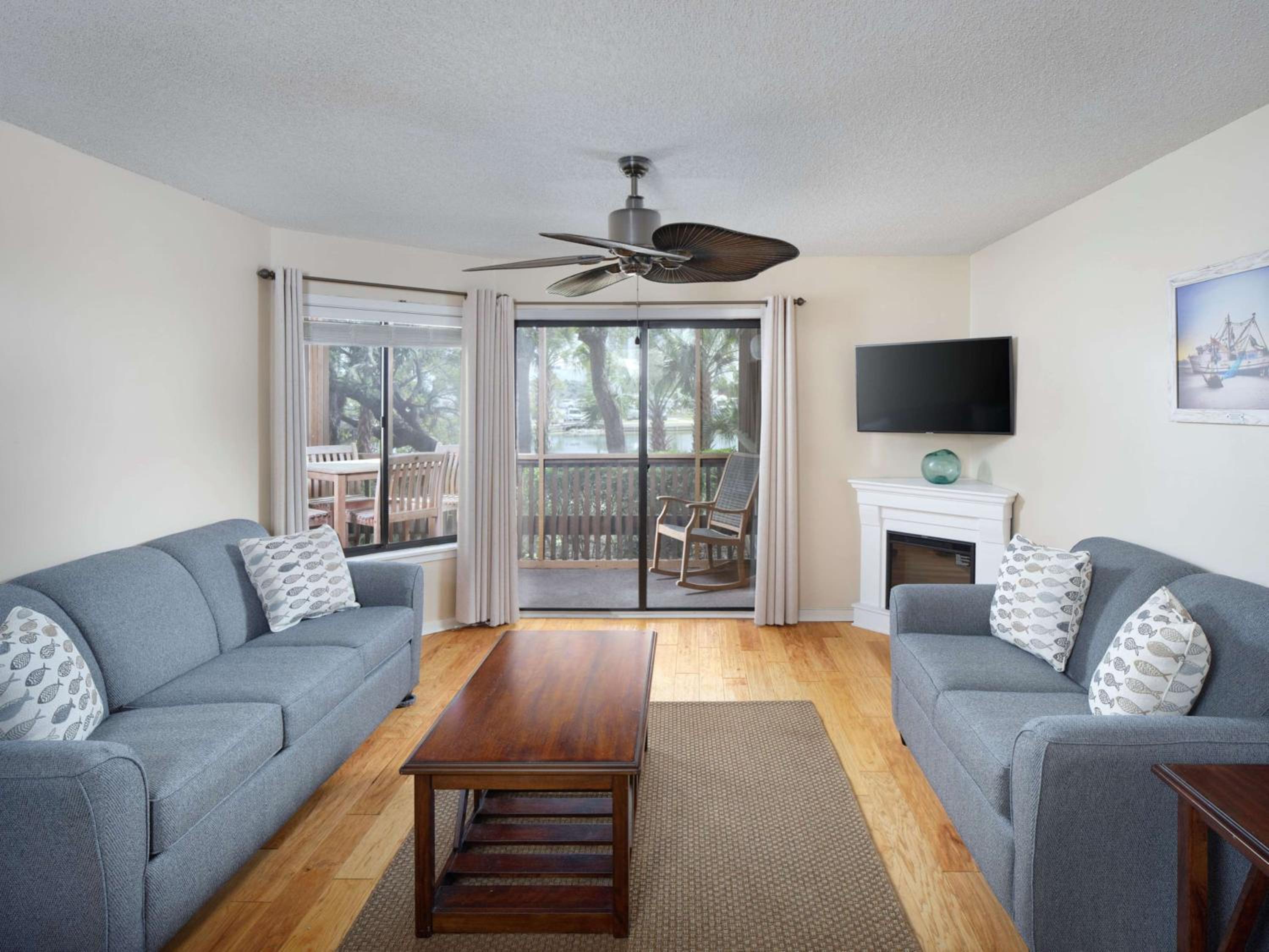 One Bedroom Lodge Lake View - Photo 1