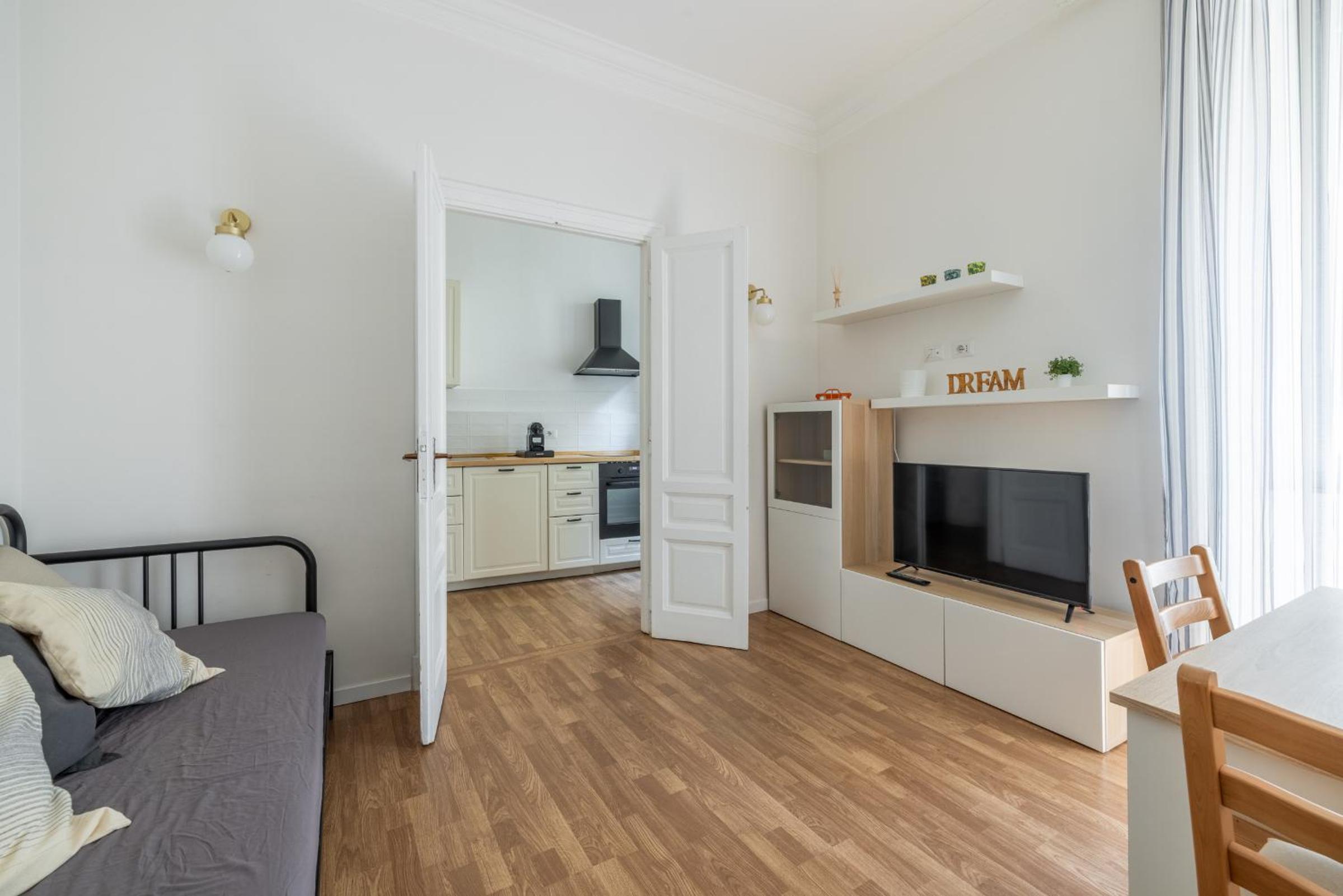 One-Bedroom Apartment