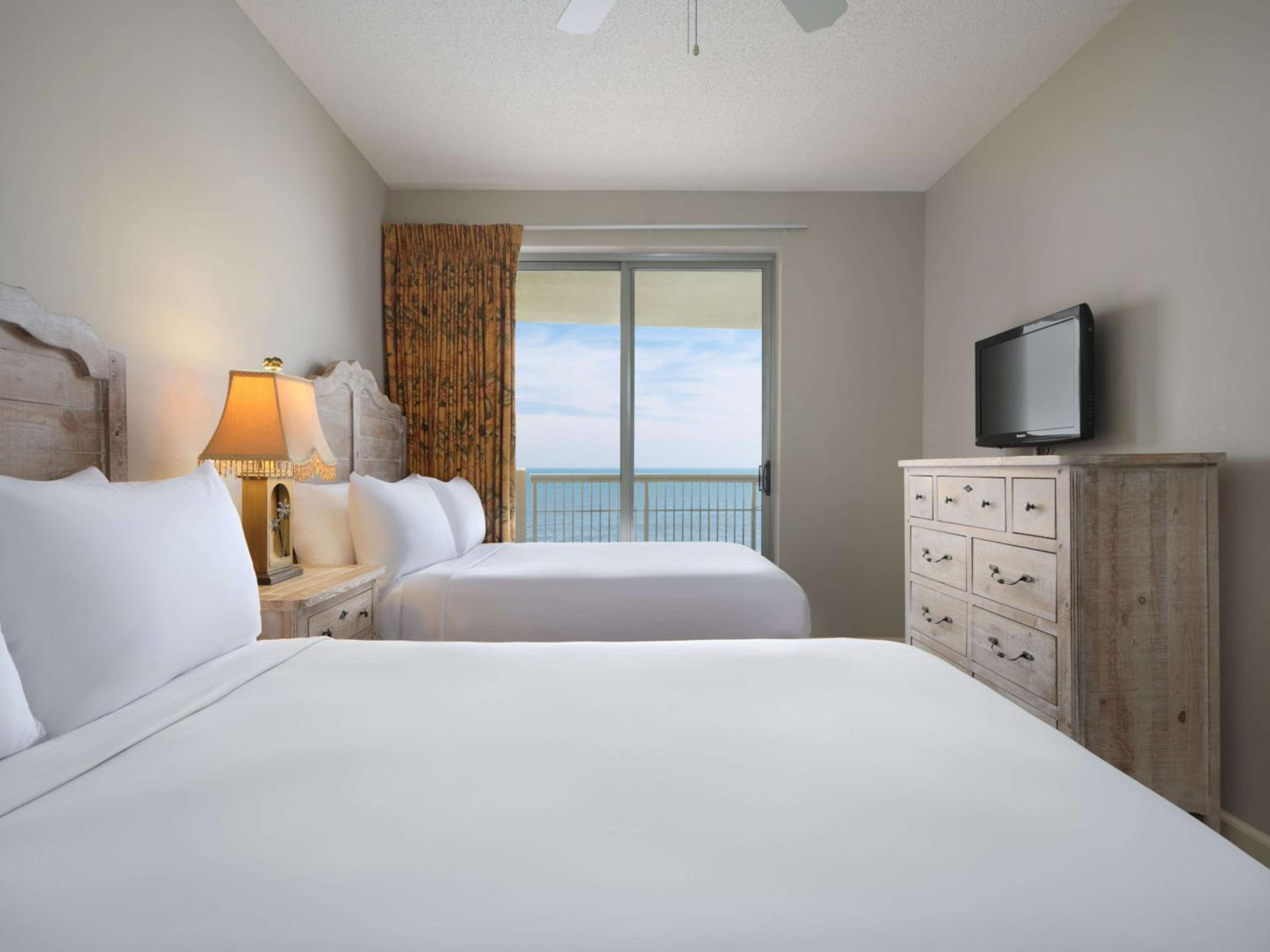Two-Bedroom Ocean Front - Margate - Photo 3