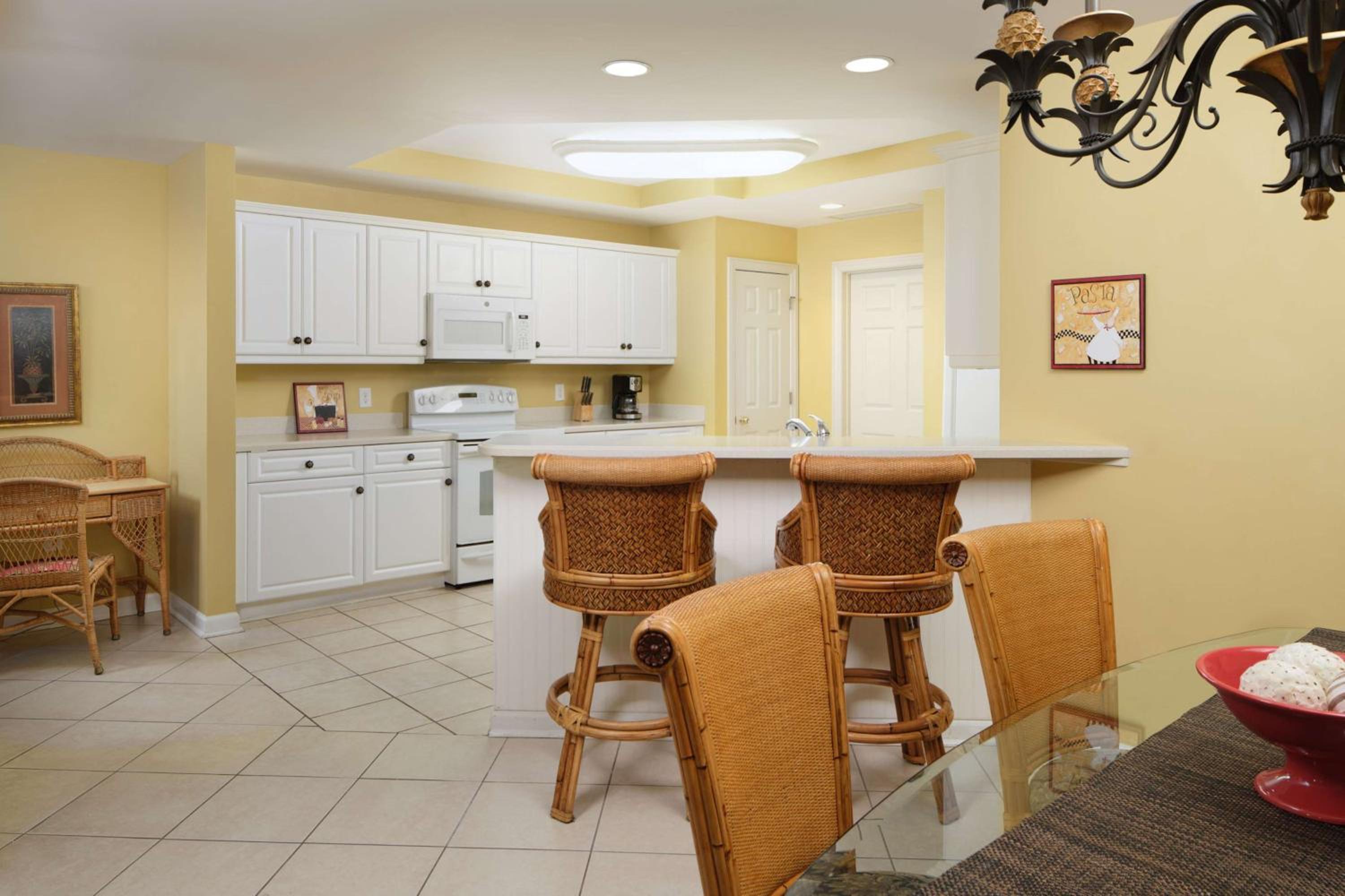 Three-Bedroom Ocean View - Margate - Photo 9
