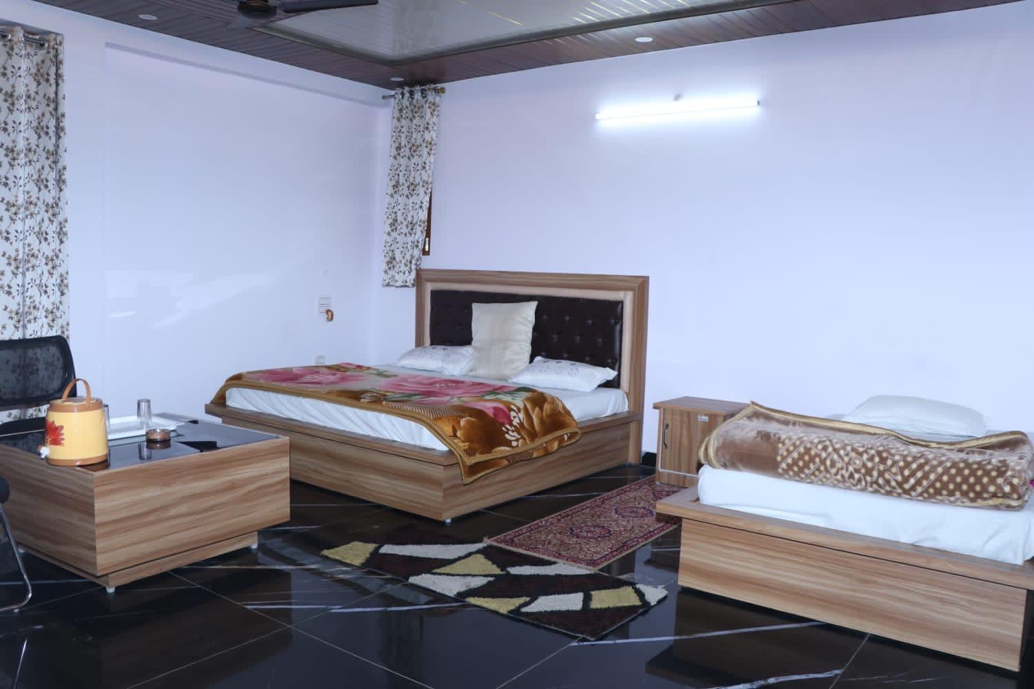 Double Room - Photo 2