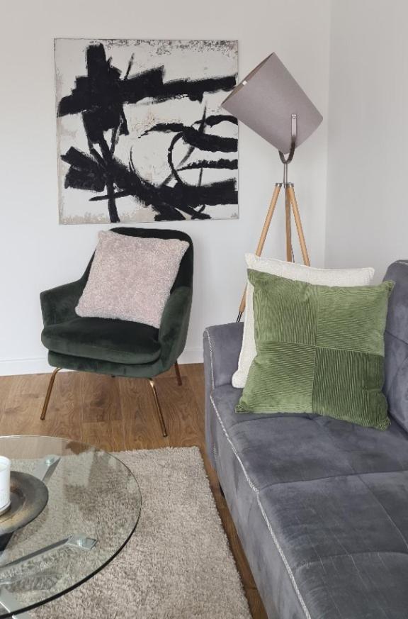 Apartment photo 2