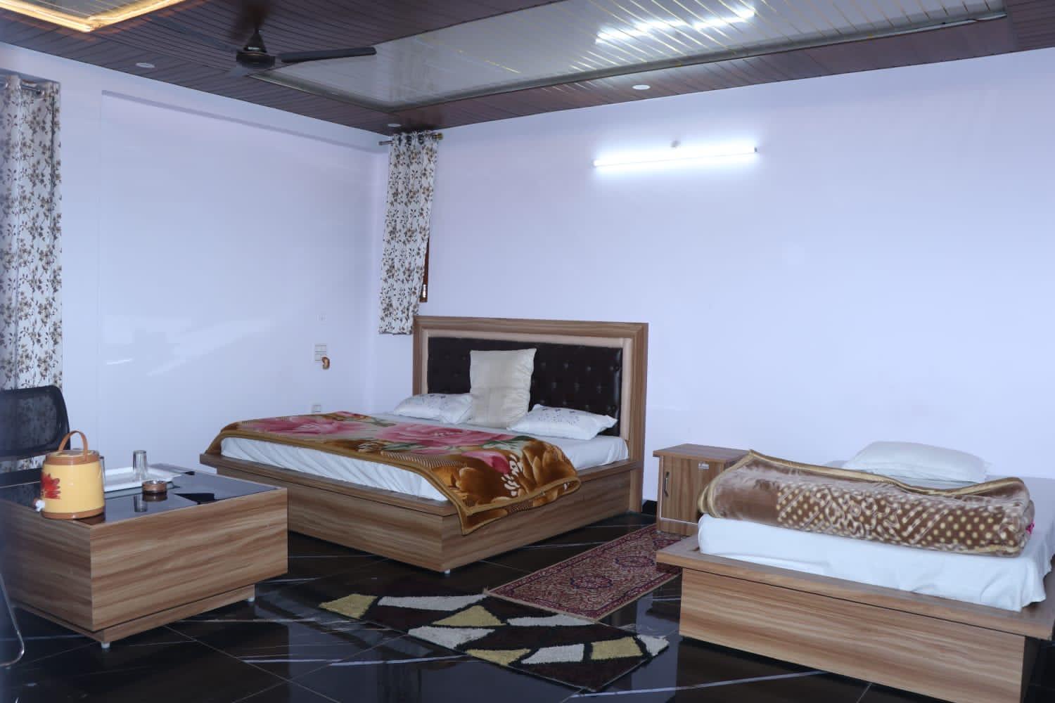Double Room - Photo 3